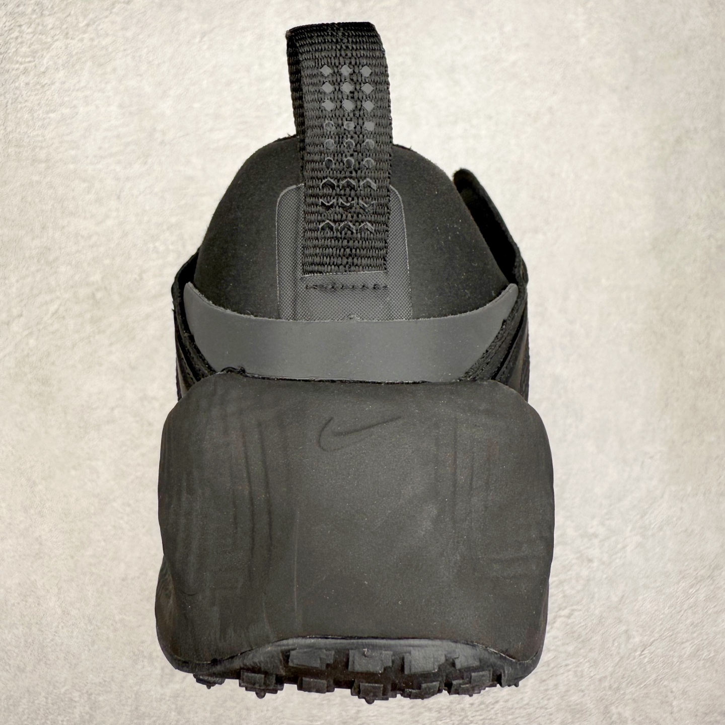 图片[8]-HYEIN SEO x NK Ava Rover 百搭舒适耐磨低帮跑步鞋 男女同款 流线型轮廓，通过轻薄物料鞋面结合 TPU 网格状支撑示人，增厚的中底材质选用 ReactX 加持，华夫外底收尾。鞋垫与后跟鞋提，克制点缀 Hyein Seo 字样。鞋垫与鞋提则采用菱形格纹的变化元素呈现。实拍调校N版已经零色差零失真 百分百还原实物色彩所见即所得 不存在货不对板色差等低级问题 选购参考实物拍摄 不混卖不参货 只用心做好货严格选品 承诺混一赔十 尺码：36 36.5 37.5 38 38.5 39 40 40.5 41 42 42.5 43 44 44.5 45-选品中心