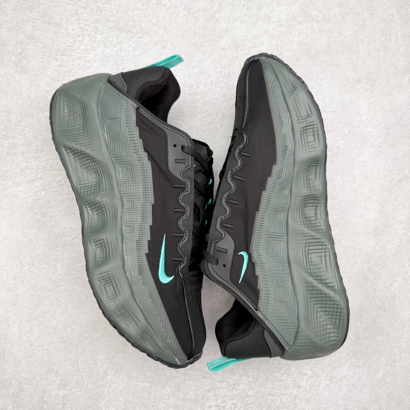 图片[3]-HYEIN SEO x NK Ava Rover 百搭舒适耐磨低帮跑步鞋 男女同款 流线型轮廓，通过轻薄物料鞋面结合 TPU 网格状支撑示人，增厚的中底材质选用 ReactX 加持，华夫外底收尾。鞋垫与后跟鞋提，克制点缀 Hyein Seo 字样。鞋垫与鞋提则采用菱形格纹的变化元素呈现。实拍调校N版已经零色差零失真 百分百还原实物色彩所见即所得 不存在货不对板色差等低级问题 选购参考实物拍摄 不混卖不参货 只用心做好货严格选品 承诺混一赔十 尺码：36 36.5 37.5 38 38.5 39 40 40.5 41 42 42.5 43 44 44.5 45-选品中心