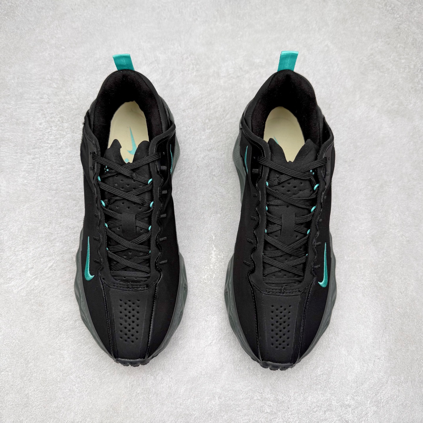 图片[2]-HYEIN SEO x NK Ava Rover 百搭舒适耐磨低帮跑步鞋 男女同款 流线型轮廓，通过轻薄物料鞋面结合 TPU 网格状支撑示人，增厚的中底材质选用 ReactX 加持，华夫外底收尾。鞋垫与后跟鞋提，克制点缀 Hyein Seo 字样。鞋垫与鞋提则采用菱形格纹的变化元素呈现。实拍调校N版已经零色差零失真 百分百还原实物色彩所见即所得 不存在货不对板色差等低级问题 选购参考实物拍摄 不混卖不参货 只用心做好货严格选品 承诺混一赔十 尺码：36 36.5 37.5 38 38.5 39 40 40.5 41 42 42.5 43 44 44.5 45-选品中心