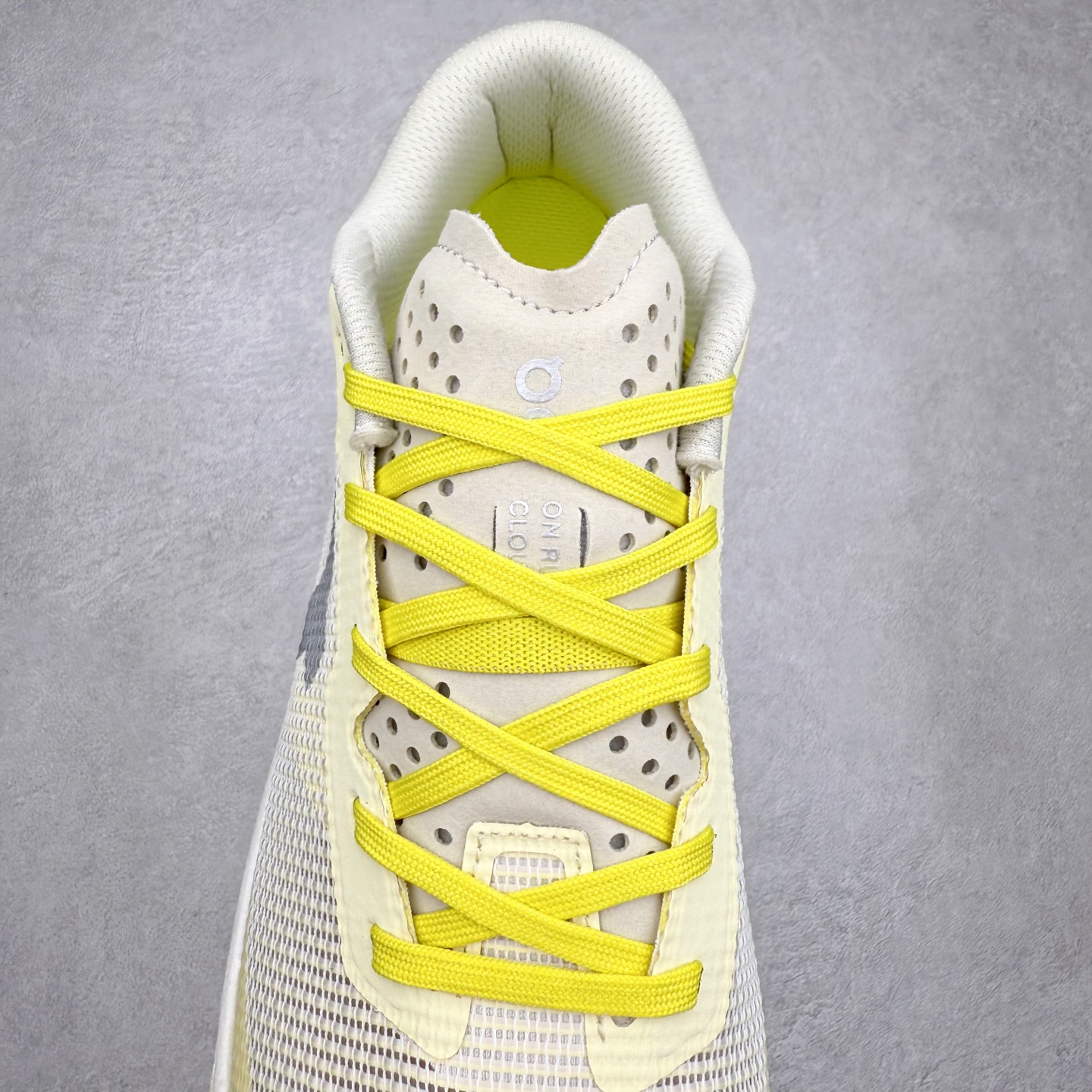 图片[5]-On Cloudtilt 3 昂跑减震生活休闲鞋 此运动品牌 开创于2010年 缓震着陆、强效回弹、轻柔质感的设计构思始终是ON研制关键 与此同时基于“为全球提供革新性的跑步感受”信念 陆续推出了多款跑鞋及其以专业运动人体跑步工程学为设计关键的功能性跑步服饰设备 让跑者不费力气地畅快畅跑 尺码：36 36.5 37.5 38 38.5 39 40 40.5 41 42 42.5 43 44 44.5 45-选品中心