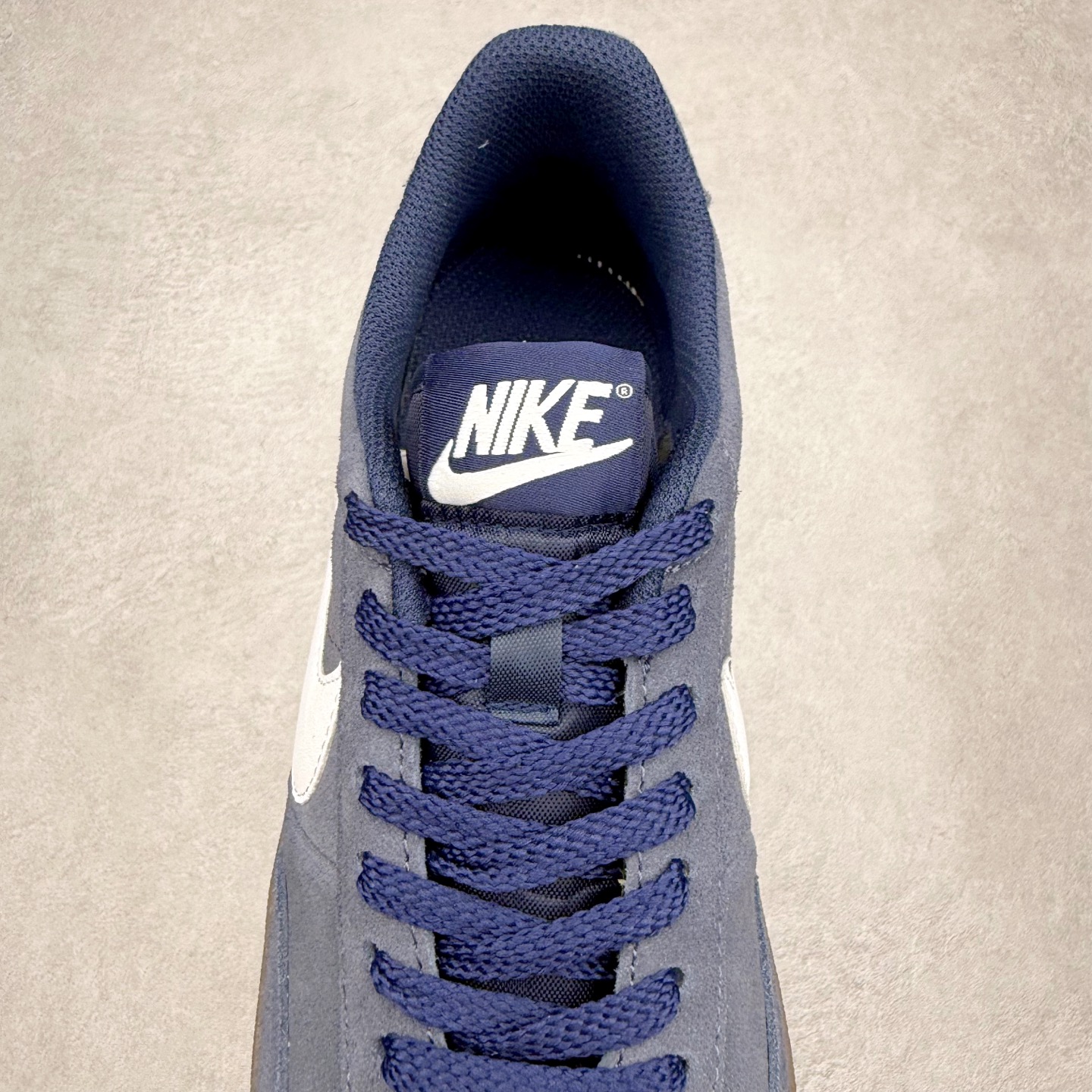 图片[5]-J.Crew x NK Killshot II Leather 联名复古板鞋 FQ8903-400 采用米白色皮革制作鞋身 Swoosh 点缀其中 最后搭载棕色生胶大底 流露出满满的复古气气息 尺码：36 36.5 37.5 38 38.5 39 40 40.5 41 42 42.5 43 44 44.5 45-选品中心