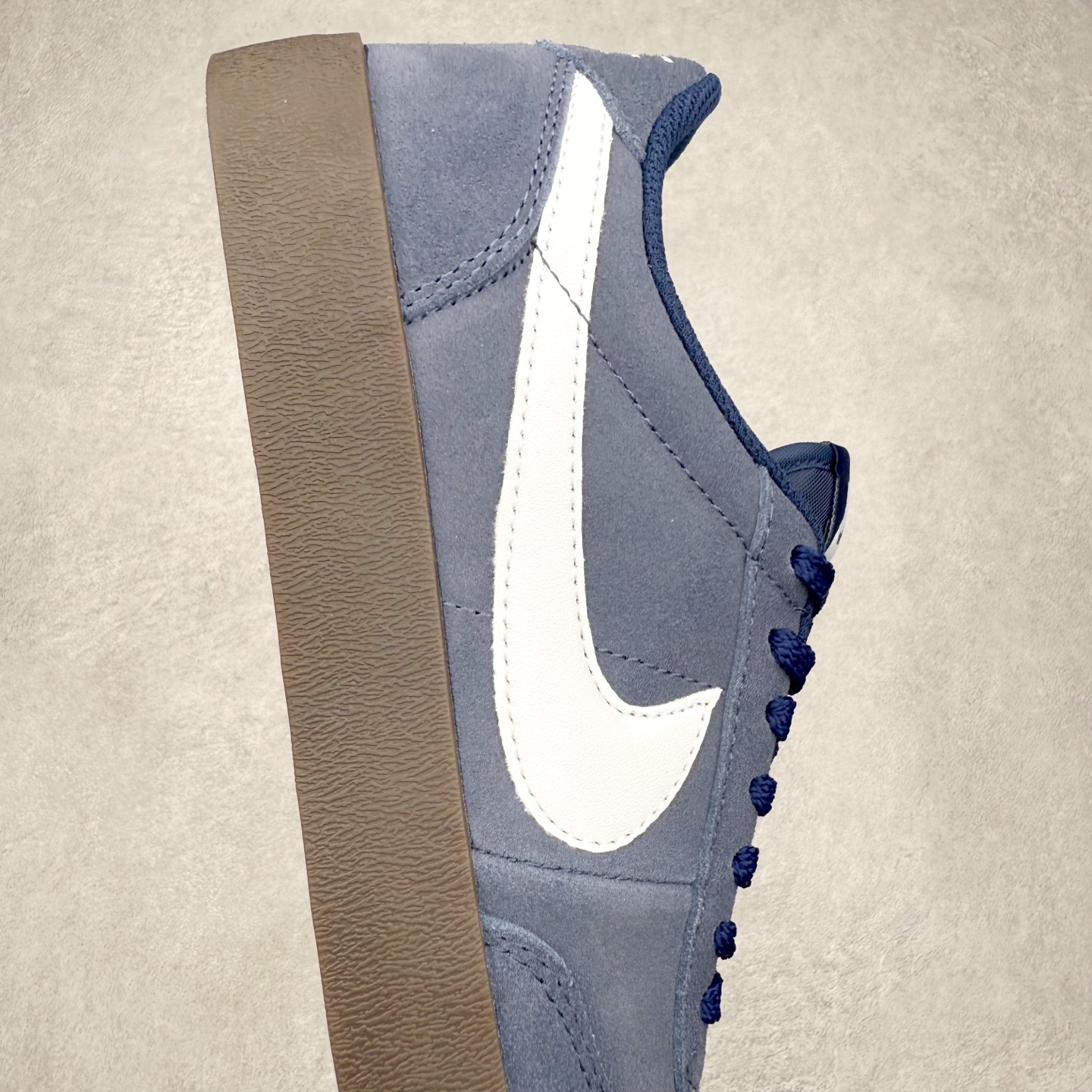 图片[6]-J.Crew x NK Killshot II Leather 联名复古板鞋 FQ8903-400 采用米白色皮革制作鞋身 Swoosh 点缀其中 最后搭载棕色生胶大底 流露出满满的复古气气息 尺码：36 36.5 37.5 38 38.5 39 40 40.5 41 42 42.5 43 44 44.5 45-选品中心