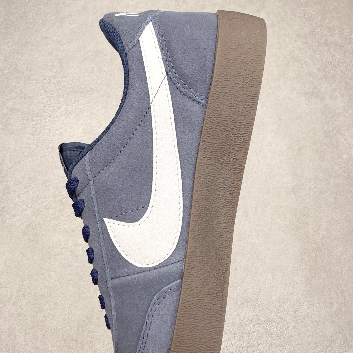 图片[7]-J.Crew x NK Killshot II Leather 联名复古板鞋 FQ8903-400 采用米白色皮革制作鞋身 Swoosh 点缀其中 最后搭载棕色生胶大底 流露出满满的复古气气息 尺码：36 36.5 37.5 38 38.5 39 40 40.5 41 42 42.5 43 44 44.5 45-选品中心