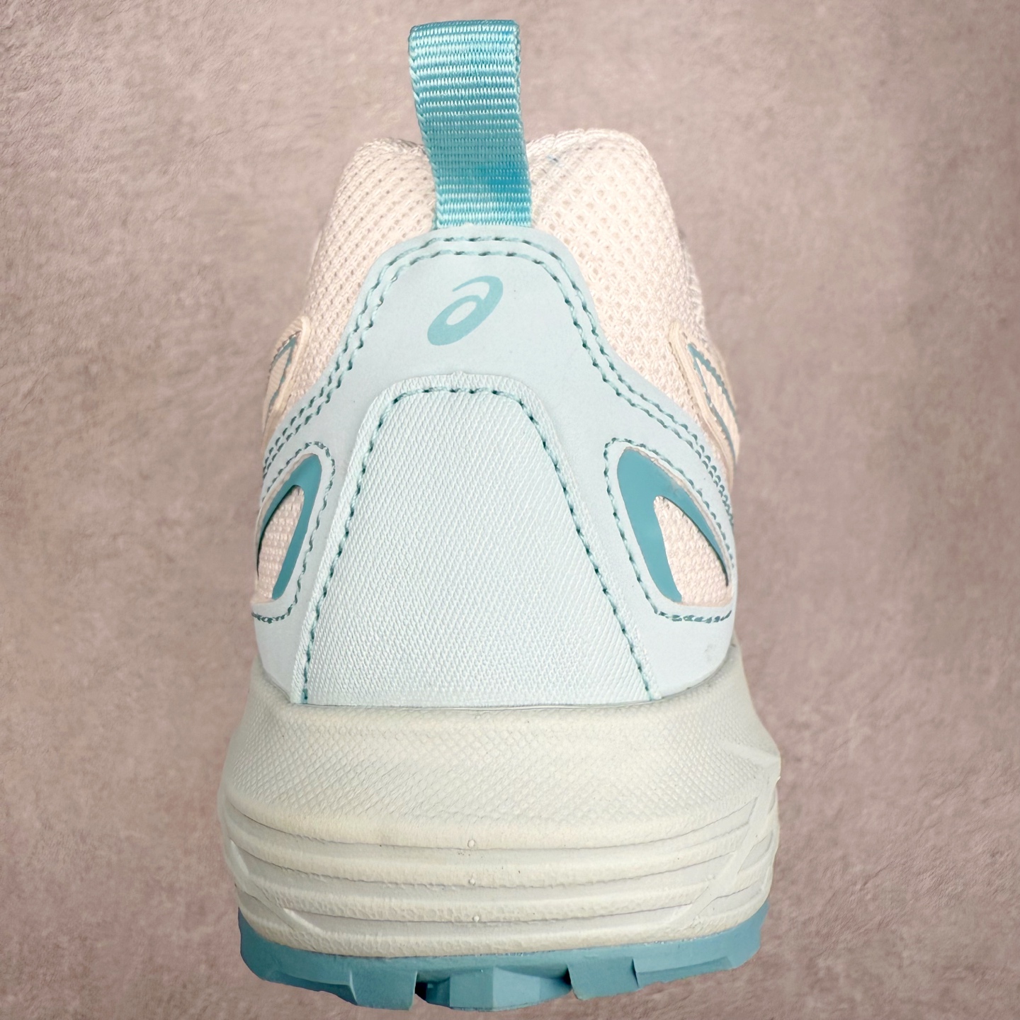 图片[8]-Asics Gel-Sonoma SE 亚瑟士溯溪鞋涉水鞋洞洞鞋 舒适日常休闲百搭防滑低帮户外徒步舒适随行跑步鞋 无界 路更远 今夏必备 颠覆认知 包裹性超强 脚感非常之舒适 侧面镂空设计 透气性极佳 让微风灌入足底 为沸腾夏日注入清爽能量防滑效果也不错 颜值与性能兼备 各平台实体疯狂种草首选 尺码：36 37.5 38 39 40 40.5 41.5 42 42.5 43.5 44 45 46-选品中心