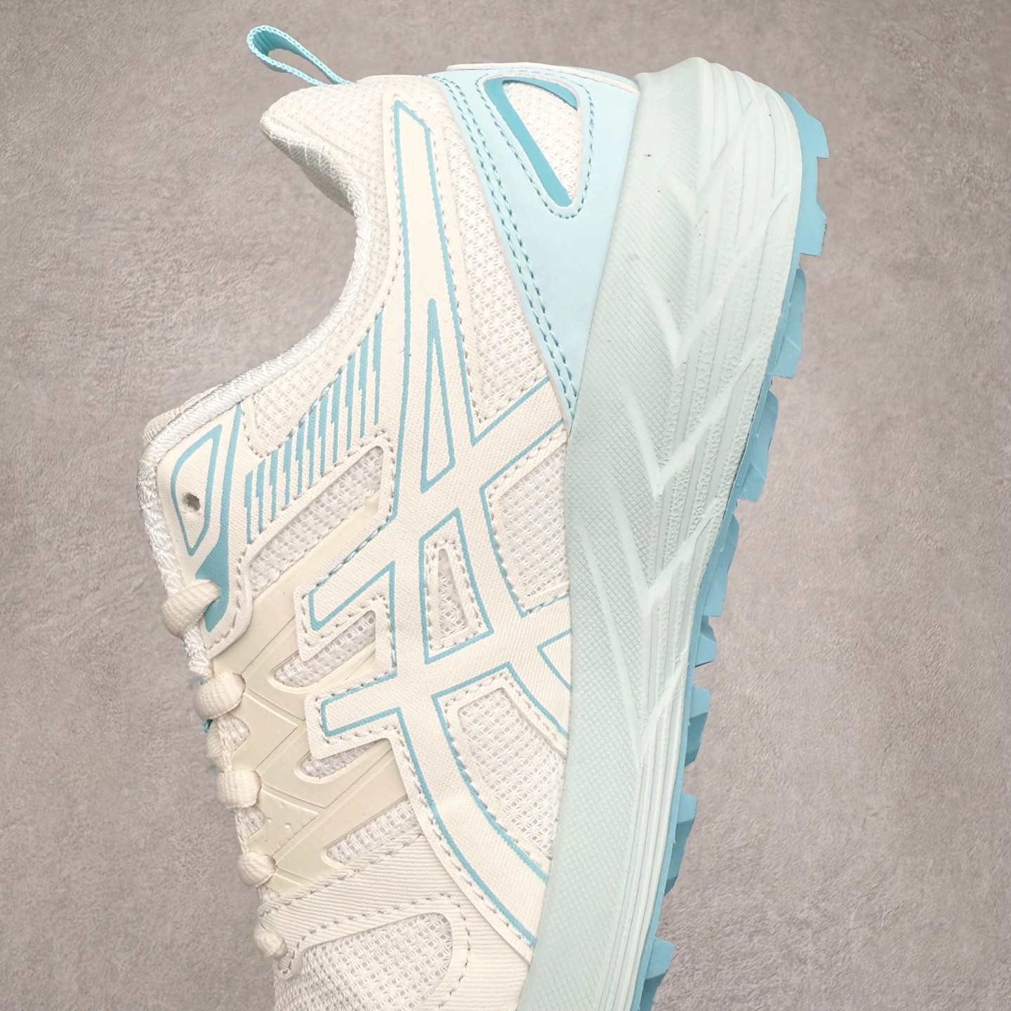 图片[7]-Asics Gel-Sonoma SE 亚瑟士溯溪鞋涉水鞋洞洞鞋 舒适日常休闲百搭防滑低帮户外徒步舒适随行跑步鞋 无界 路更远 今夏必备 颠覆认知 包裹性超强 脚感非常之舒适 侧面镂空设计 透气性极佳 让微风灌入足底 为沸腾夏日注入清爽能量防滑效果也不错 颜值与性能兼备 各平台实体疯狂种草首选 尺码：36 37.5 38 39 40 40.5 41.5 42 42.5 43.5 44 45 46-选品中心