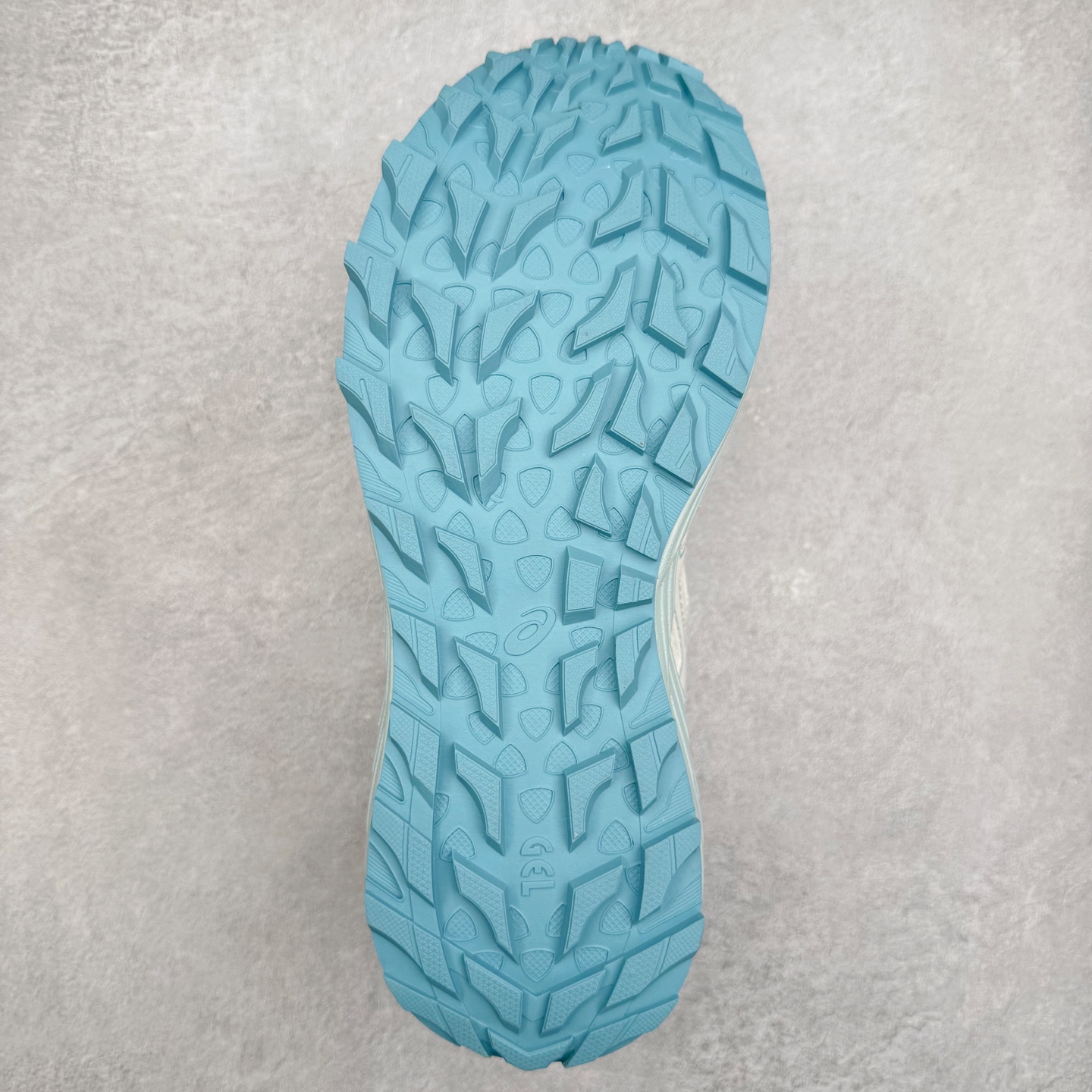 图片[9]-Asics Gel-Sonoma SE 亚瑟士溯溪鞋涉水鞋洞洞鞋 舒适日常休闲百搭防滑低帮户外徒步舒适随行跑步鞋 无界 路更远 今夏必备 颠覆认知 包裹性超强 脚感非常之舒适 侧面镂空设计 透气性极佳 让微风灌入足底 为沸腾夏日注入清爽能量防滑效果也不错 颜值与性能兼备 各平台实体疯狂种草首选 尺码：36 37.5 38 39 40 40.5 41.5 42 42.5 43.5 44 45 46-选品中心