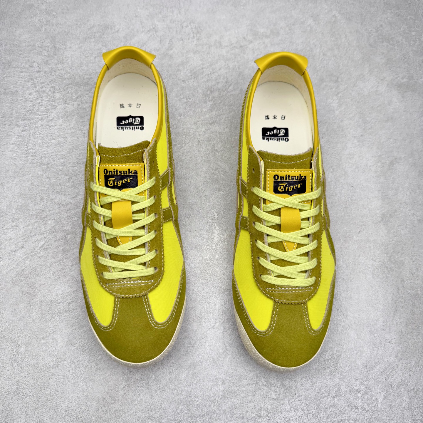 图片[2]-＃C版 Asics Onitsuka Tiger MEXICO 66 亚瑟士鬼冢虎复古经典板鞋 市场王者选手 海外订单工厂出品 长期生产补货永不断码 超成熟稳定的做工品控 原装全套纸板楦头开发 原汁原味 完美呈现版型 私模正确鞋底咬花纹路 一比一鞋头弧度高度鞋身弧度 绝不口嗨 细节品控鞋型随意秒杀市面 原档咬花纹路私模大底 一个单元有六个三角形 总体形拼接呈现花瓣状 官方四联吊牌 原装Ortholite轻量化鞋垫 原盒原配 质保卡 说明书 钢印防尘纸 纸板中底带钢印 乳胶组合鞋垫 支持全方位的对比专柜 产品从款式颜色造型上体现出追求舒适和细节的完美 鞋类更是推崇手工制作的严谨与完美 融舒适性与可穿性的设计风格 注重细节的完美和别致魅力 既保持稳重 又不失轻松的时尚感 尺码：36 37 37.5 38 39 39.5 40 40.5 41.5 42 42.5 43.5 44 45-选品中心