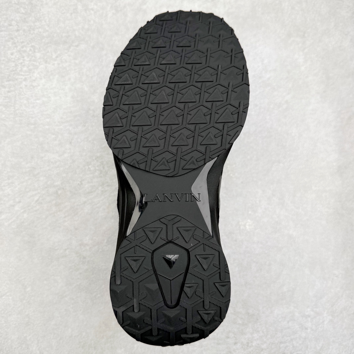 图片[9]-LANVIN｜浪凡时尚休闲运动鞋 情侣款跑步鞋2025，上脚好看舒适✔️✔️ LANVIN浪凡四季休闲鞋运动鞋#跟上潮流的休闲运动鞋 #运动休闲鞋 #时尚潮流鞋 #休闲运动鞋推荐 #休闲百搭鞋 尺码：35 36 37 38 39 40 41 42 43 44 45-选品中心