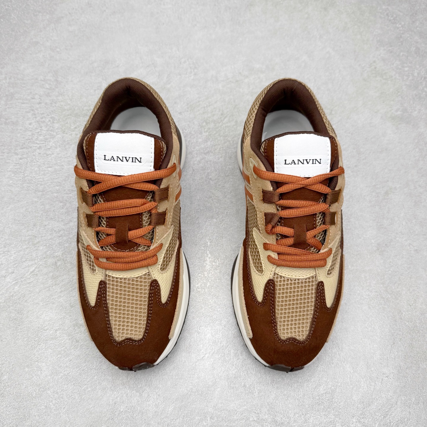 图片[2]-LANVIN｜浪凡时尚休闲运动鞋 情侣款跑步鞋2025，上脚好看舒适✔️✔️ LANVIN浪凡四季休闲鞋运动鞋#跟上潮流的休闲运动鞋 #运动休闲鞋 #时尚潮流鞋 #休闲运动鞋推荐 #休闲百搭鞋 尺码：35 36 37 38 39 40 41 42 43 44 45-选品中心