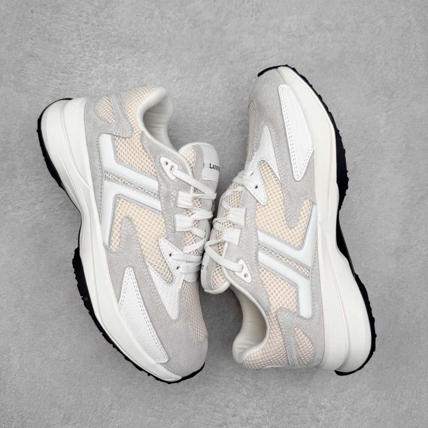 图片[3]-LANVIN｜浪凡时尚休闲运动鞋 情侣款跑步鞋2025，上脚好看舒适✔️✔️ LANVIN浪凡四季休闲鞋运动鞋#跟上潮流的休闲运动鞋 #运动休闲鞋 #时尚潮流鞋 #休闲运动鞋推荐 #休闲百搭鞋 尺码：35 36 37 38 39 40 41 42 43 44 45-选品中心