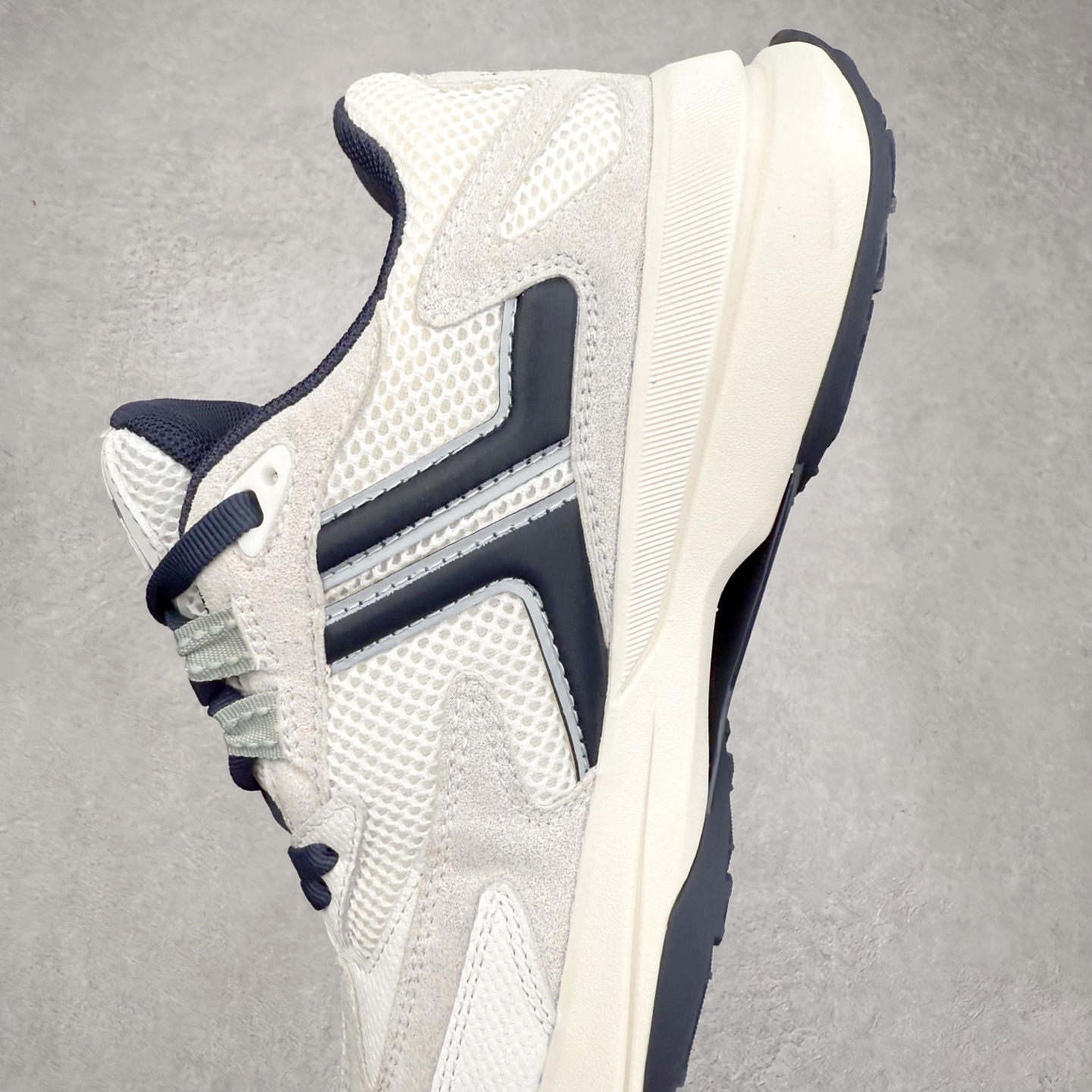 图片[7]-LANVIN｜浪凡时尚休闲运动鞋 情侣款跑步鞋2025，上脚好看舒适✔️✔️ LANVIN浪凡四季休闲鞋运动鞋#跟上潮流的休闲运动鞋 #运动休闲鞋 #时尚潮流鞋 #休闲运动鞋推荐 #休闲百搭鞋 尺码：35 36 37 38 39 40 41 42 43 44 45-选品中心