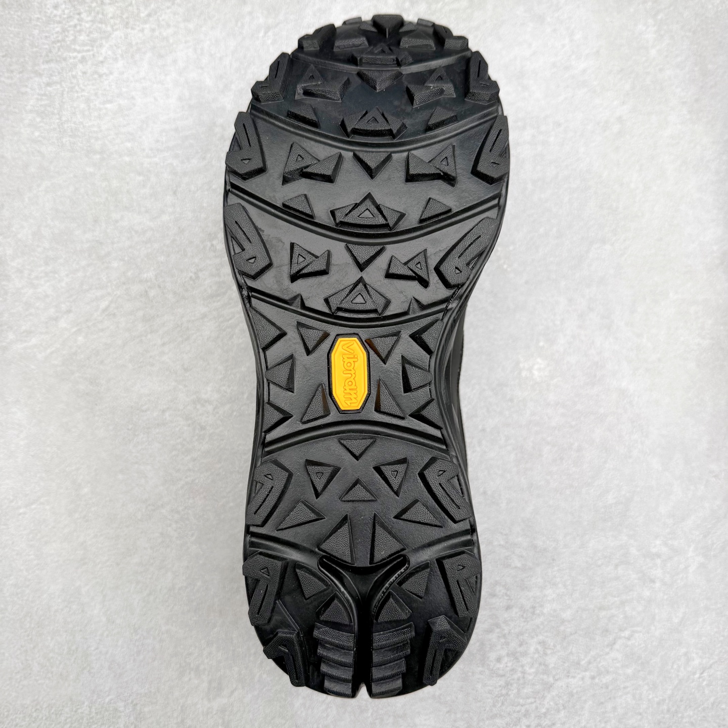 图片[9]-The North Face 北面乐斯菲斯户外运动休闲登山鞋越野徒步鞋 广东大厂品质 面料采用进口磨砂牛皮 鞋底采用Vibram黄金大底 专门为鞋底设计的橡胶以出色的耐磨性 良好的防滑性或得不少户外运动爱好者的喜欢 专业户外登山品牌（北面）The North Face自1966年创立，由两位热爱登山徒步的年轻登山者于美西旧金山开创，不断透过研发与创新，并且将最先进的技术结合在服装与鞋款设计，生产多种外型帅气且专业能力非常强的户外运动装备而备受欢迎。尺码：39-45（运动鞋码）-选品中心