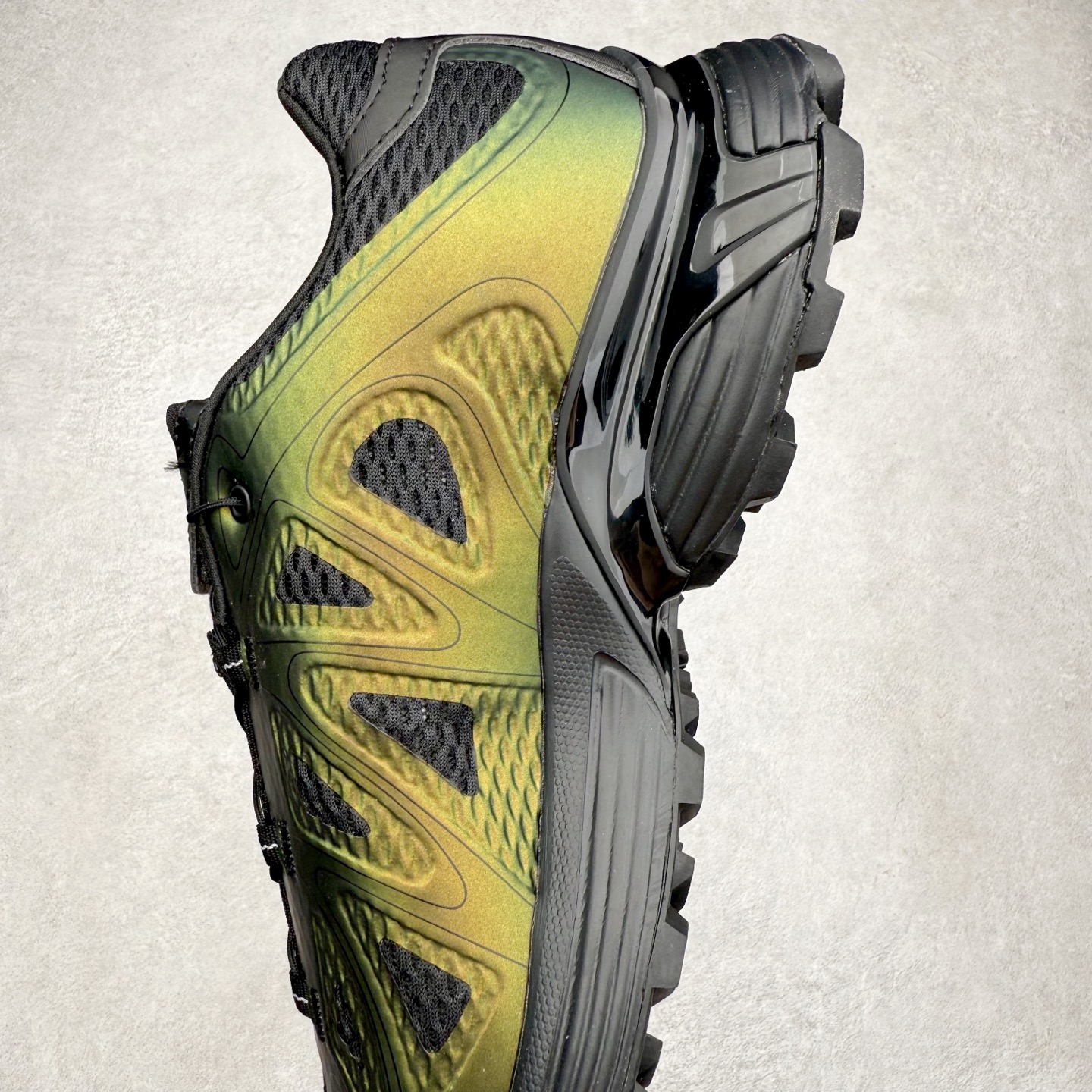 图片[7]-＃HP SALOMON XT-WHISPER 萨洛蒙圆头防滑耐磨低帮休闲越野训练城市通勤跑步鞋 男女同款 浅棕色 纯原外贸平台特供订单 耗时半年巨作 全套原纸板楦头开发 原厂特供网布配套加持 确保原汁原味 完美呈现版型 原档数据独家私模五层组合大底 男女鞋同步官方开发至46.5 原装Ortholite轻量化鞋垫 中底布带钢印编号 原厂TPU锁扣 进口港宝加持 后跟自然饱满 还原公司包裹性 鞋面以“锯齿”状的包裹系统呈现 在基色底之下加入了各种色点缀 将公司的最新技术和时尚前卫的造型融入耐用的长跑款式中 鞋面由 TPU 薄膜制成 并焊接在高耐磨网眼上 使其既时尚又坚固 由 ACS底盘支撑 可增强稳定性和支撑力 以及由橡胶凸耳 Contragrip外底覆盖的 EVA 缓冲中底 旨在应对崎岖的地形 鞋舌上的彩色Salomon 标签、Quicklace 系统以及鞋头、鞋舌和鞋跟上的附加品牌使细节更加完美 让穿着者可以轻松驾驭户外与通勤下的任何运动生活场景 无缝鞋身户外随意纵横 颜值与脚感兼备 出街通勤 绝对非常吸睛 你值得拥有 尺码：36 36.5 37.5 38 38.5 39 40 40.5 41 42 42.5 43 44 44.5 45 46 46.5 注意：偏小1码-选品中心