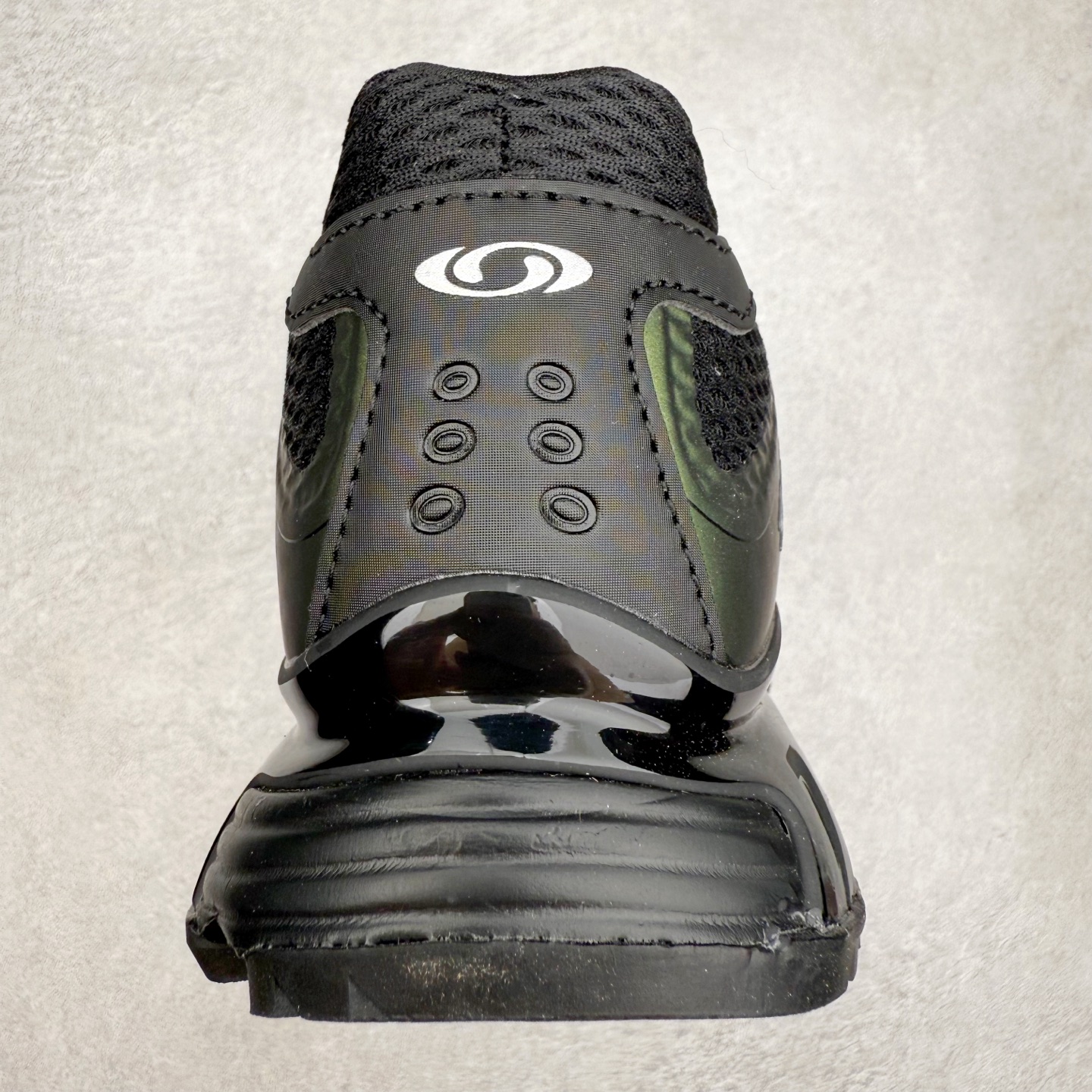 图片[8]-＃HP SALOMON XT-WHISPER 萨洛蒙圆头防滑耐磨低帮休闲越野训练城市通勤跑步鞋 男女同款 浅棕色 纯原外贸平台特供订单 耗时半年巨作 全套原纸板楦头开发 原厂特供网布配套加持 确保原汁原味 完美呈现版型 原档数据独家私模五层组合大底 男女鞋同步官方开发至46.5 原装Ortholite轻量化鞋垫 中底布带钢印编号 原厂TPU锁扣 进口港宝加持 后跟自然饱满 还原公司包裹性 鞋面以“锯齿”状的包裹系统呈现 在基色底之下加入了各种色点缀 将公司的最新技术和时尚前卫的造型融入耐用的长跑款式中 鞋面由 TPU 薄膜制成 并焊接在高耐磨网眼上 使其既时尚又坚固 由 ACS底盘支撑 可增强稳定性和支撑力 以及由橡胶凸耳 Contragrip外底覆盖的 EVA 缓冲中底 旨在应对崎岖的地形 鞋舌上的彩色Salomon 标签、Quicklace 系统以及鞋头、鞋舌和鞋跟上的附加品牌使细节更加完美 让穿着者可以轻松驾驭户外与通勤下的任何运动生活场景 无缝鞋身户外随意纵横 颜值与脚感兼备 出街通勤 绝对非常吸睛 你值得拥有 尺码：36 36.5 37.5 38 38.5 39 40 40.5 41 42 42.5 43 44 44.5 45 46 46.5 注意：偏小1码-选品中心