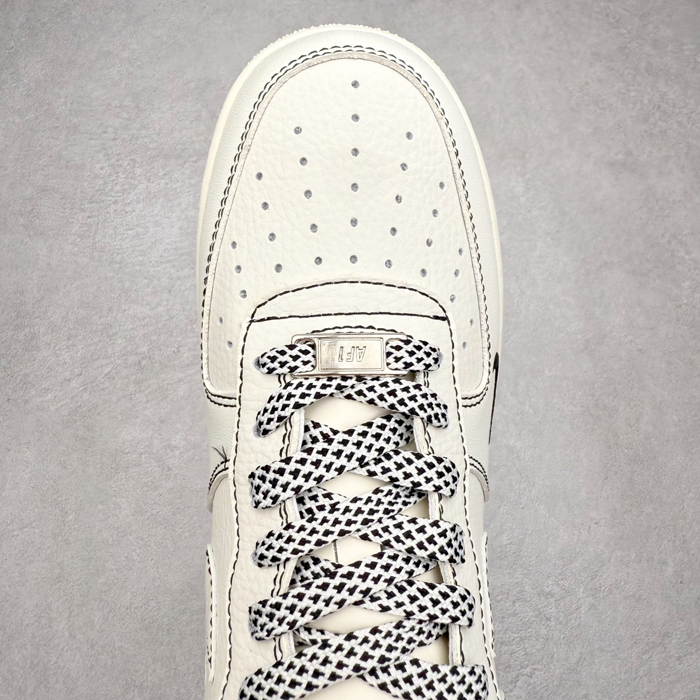 图片[4]-NK Air Force 1´07 Low 空军一号低帮百搭休闲运动板鞋 CS5288-032 柔软、弹性十足的缓震性能和出色的中底设计 横跨复古与现代的外型结合 造就出风靡全球 三十多年的Force 1 直到今天还深受青睐 实拍调校N版已经零色差零失真 百分百还原实物色彩所见即所得 不存在货不对板色差等低级问题 选购参考实物拍摄 不混卖不参货 只用心做好货严格选品 承诺混一赔十 尺码：36 36.5 37.5 38 38.5 39 40 40.5 41 42 42.5 43 44 44.5 45-选品中心