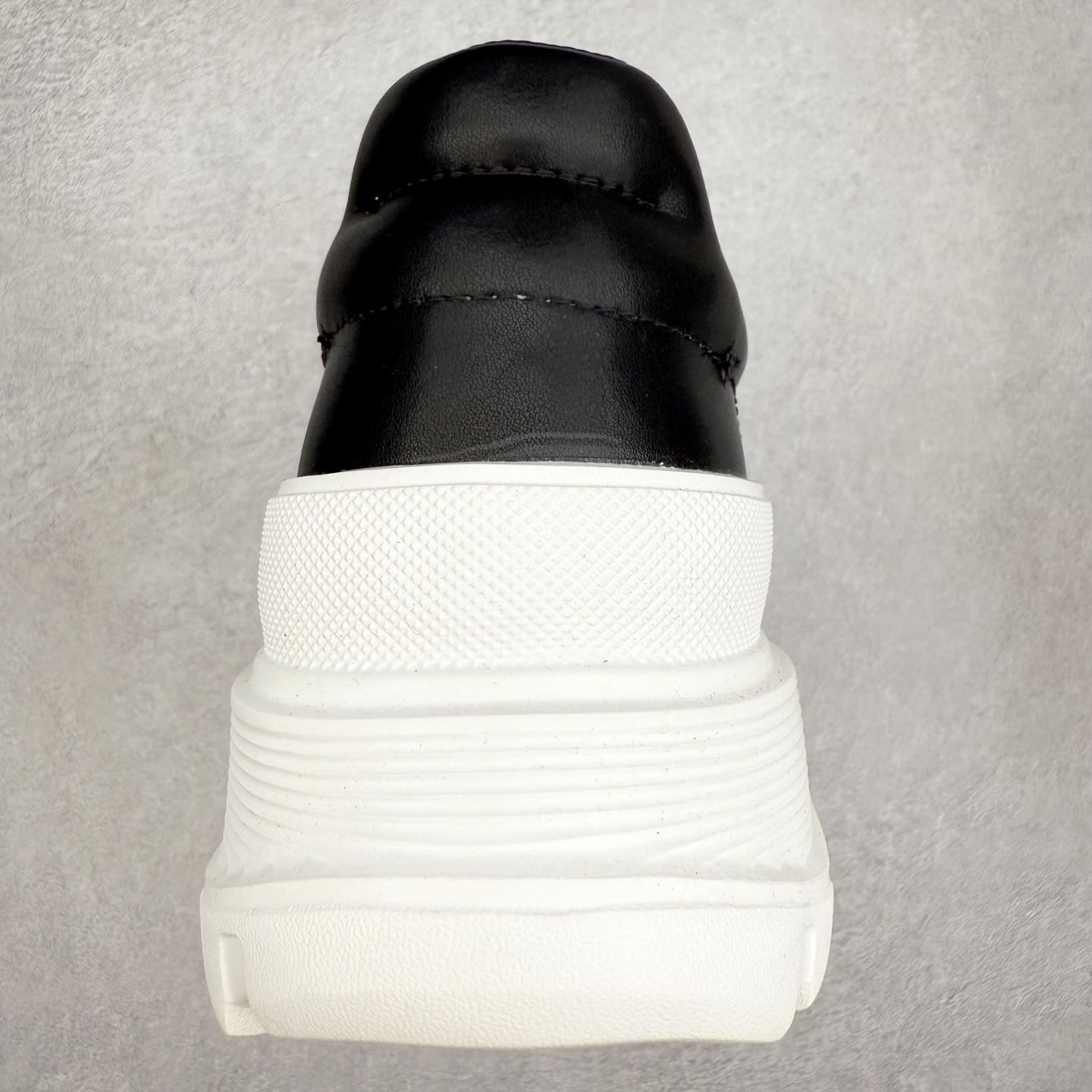 图片[8]-GG-CC 低帮休闲松糕小白鞋增高老爹鞋系列 广东大厂出品 完美细节 25ss春季新款厚底增高 大长腿 时髦look轻松定格 不费力展现率性氛围 高档银盒 酷帅机能风不规则设计大底 轻便舒适百搭 GGcc厚底增高简直就是小个子的快乐 不管怎么搭都好看 尺码：35 36 37 38 39 40-选品中心