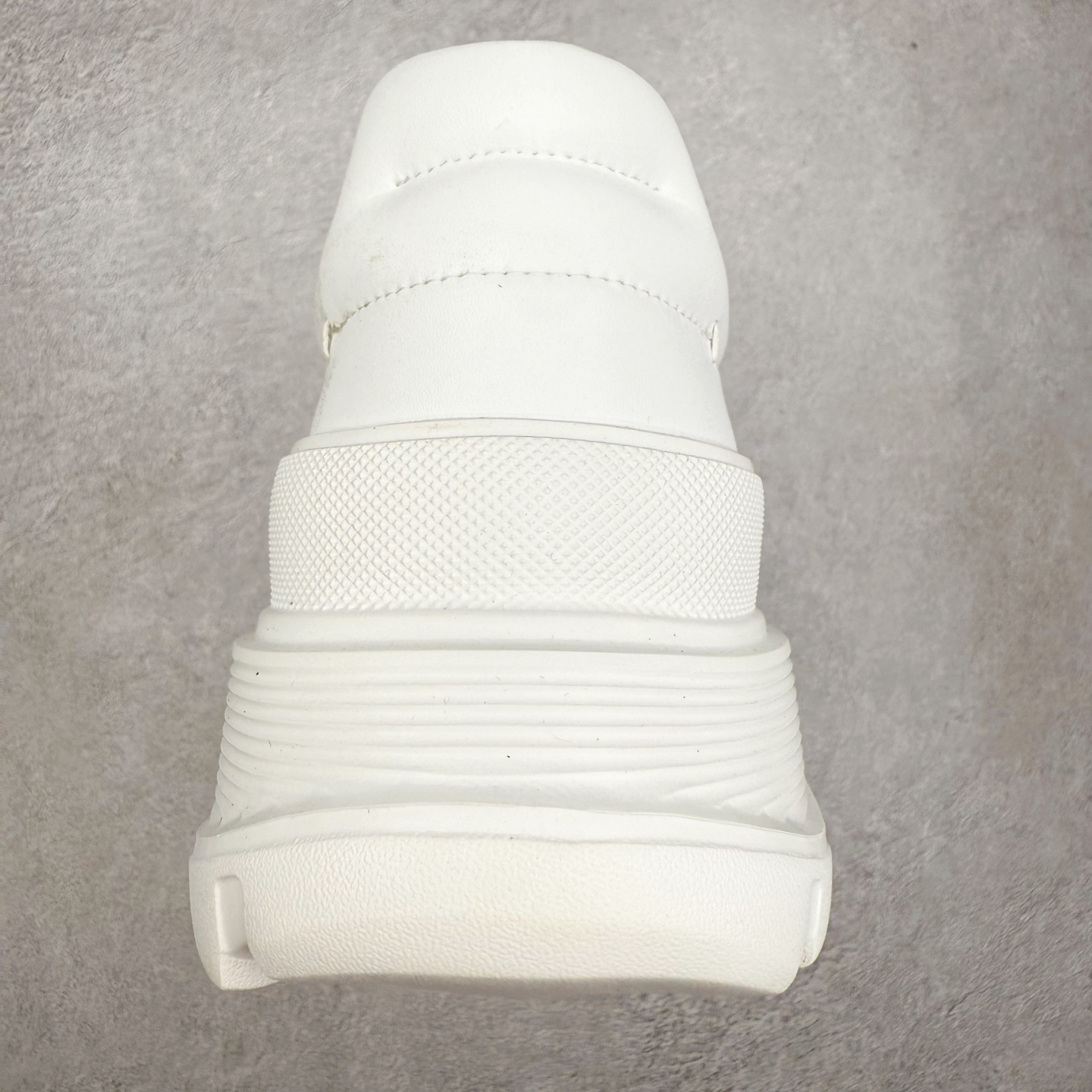 图片[8]-GG-CC 低帮休闲松糕小白鞋增高老爹鞋系列 广东大厂出品 完美细节 25ss春季新款厚底增高 大长腿 时髦look轻松定格 不费力展现率性氛围 高档银盒 酷帅机能风不规则设计大底 轻便舒适百搭 GGcc厚底增高简直就是小个子的快乐 不管怎么搭都好看 尺码：35 36 37 38 39 40-选品中心