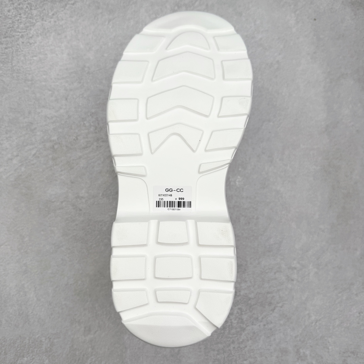 图片[9]-GG-CC 低帮休闲松糕小白鞋增高老爹鞋系列 广东大厂出品 完美细节 25ss春季新款厚底增高 大长腿 时髦look轻松定格 不费力展现率性氛围 高档银盒 酷帅机能风不规则设计大底 轻便舒适百搭 GGcc厚底增高简直就是小个子的快乐 不管怎么搭都好看 尺码：35 36 37 38 39 40-选品中心