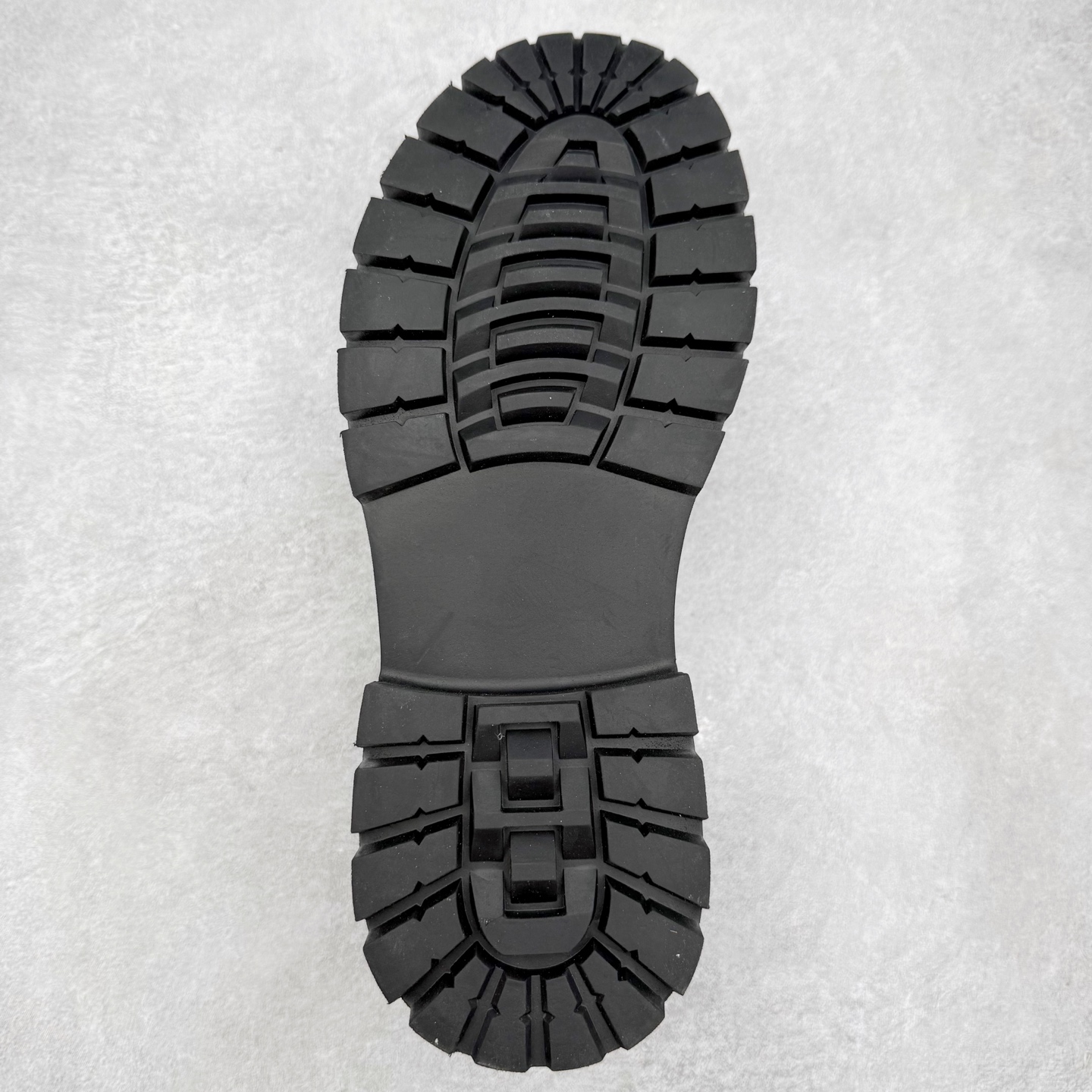 图片[9]-Timberland 天伯伦/添柏岚经典款 25ss新款低帮 经典再造 全新升级 广东大厂品质 原盒原包装 面料采用意大利🇮🇹顶级磨砂牛皮 搭配防臭防腐真皮乳胶鞋垫 给您完美的穿着体验 质量考究耐穿 型男必备 专治不帅 高品质脚感一流 独家供应 尺码：39 40 41 42 43 44 偏大一码-选品中心