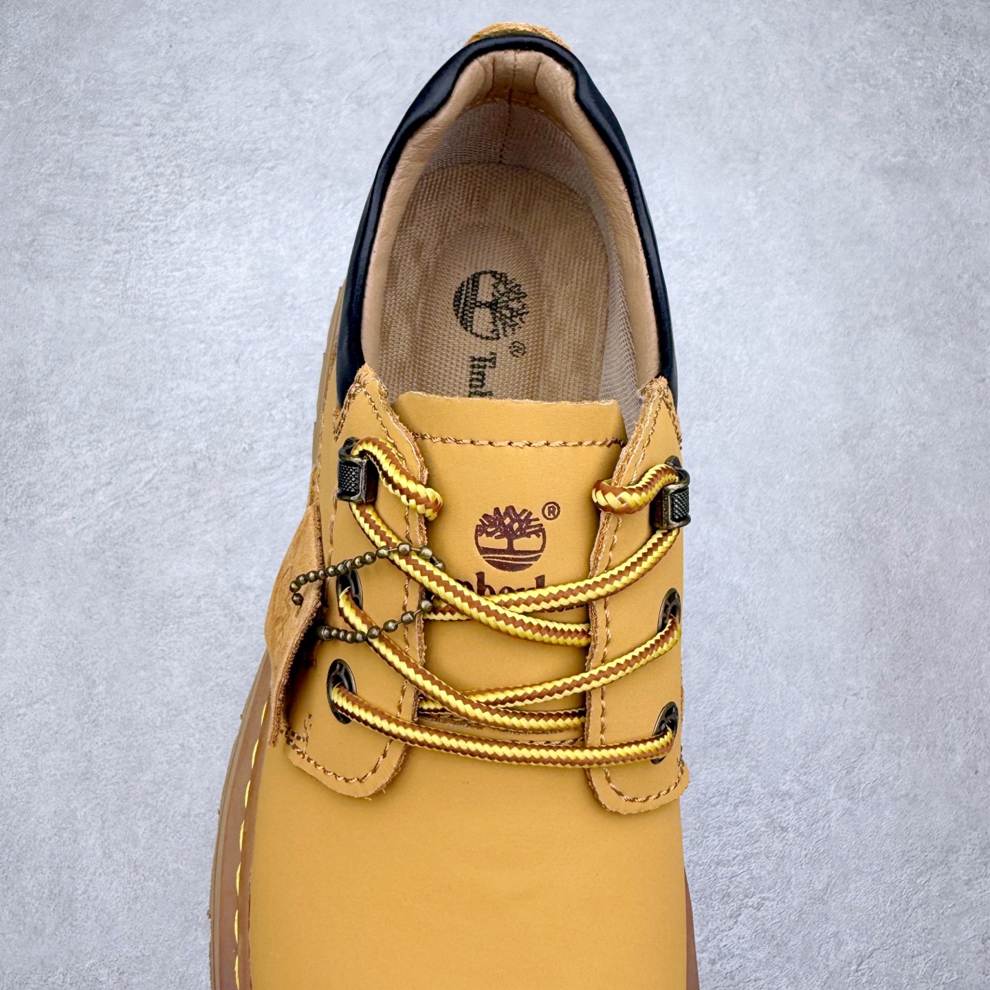 图片[5]-Timberland 天伯伦/添柏岚经典款 25ss新款低帮 经典再造 全新升级 广东大厂品质 原盒原包装 面料采用意大利🇮🇹顶级磨砂牛皮 搭配防臭防腐真皮乳胶鞋垫 给您完美的穿着体验 质量考究耐穿 型男必备 专治不帅 高品质脚感一流 独家供应 尺码：39 40 41 42 43 44 偏大一码-选品中心