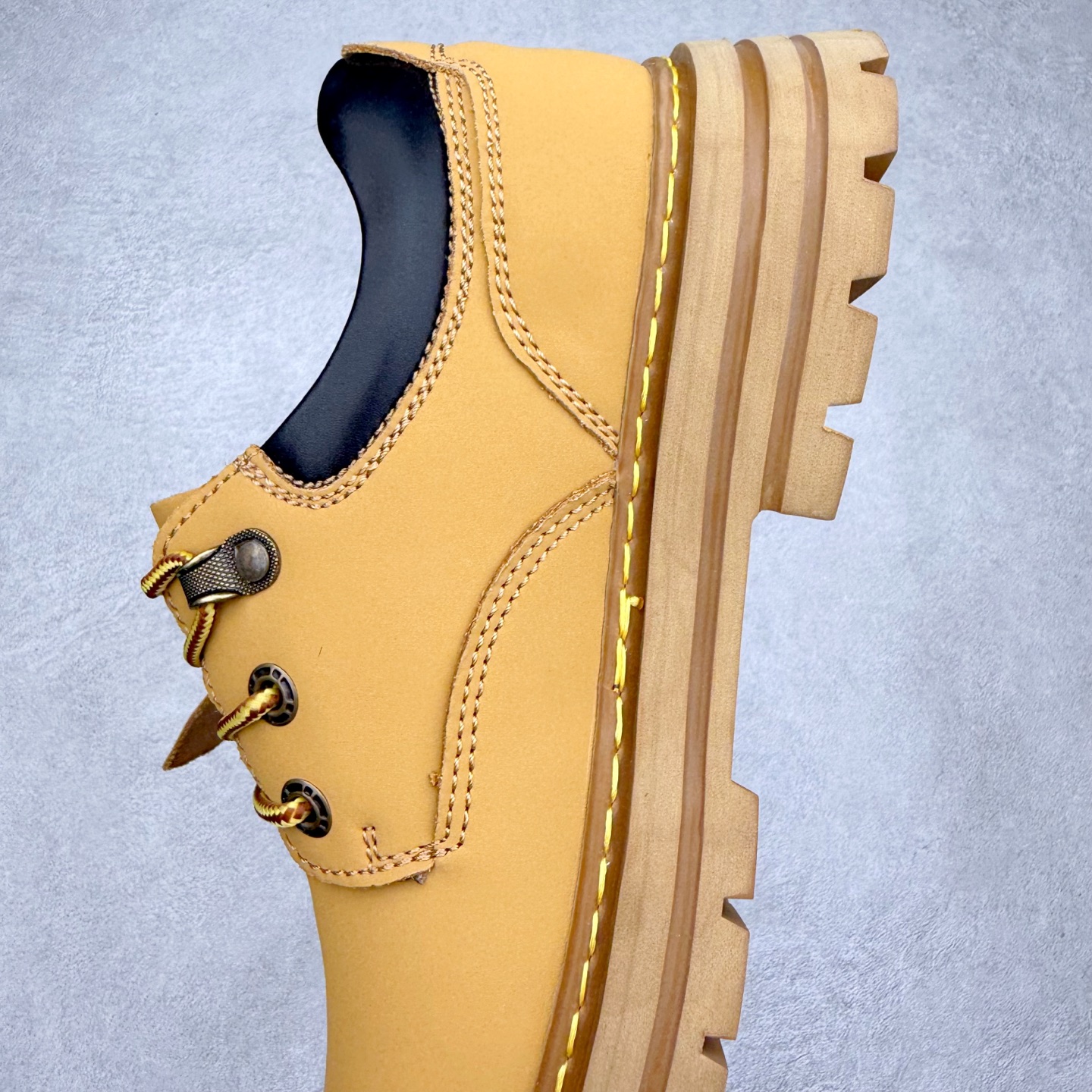 图片[7]-Timberland 天伯伦/添柏岚经典款 25ss新款低帮 经典再造 全新升级 广东大厂品质 原盒原包装 面料采用意大利🇮🇹顶级磨砂牛皮 搭配防臭防腐真皮乳胶鞋垫 给您完美的穿着体验 质量考究耐穿 型男必备 专治不帅 高品质脚感一流 独家供应 尺码：39 40 41 42 43 44 偏大一码-选品中心