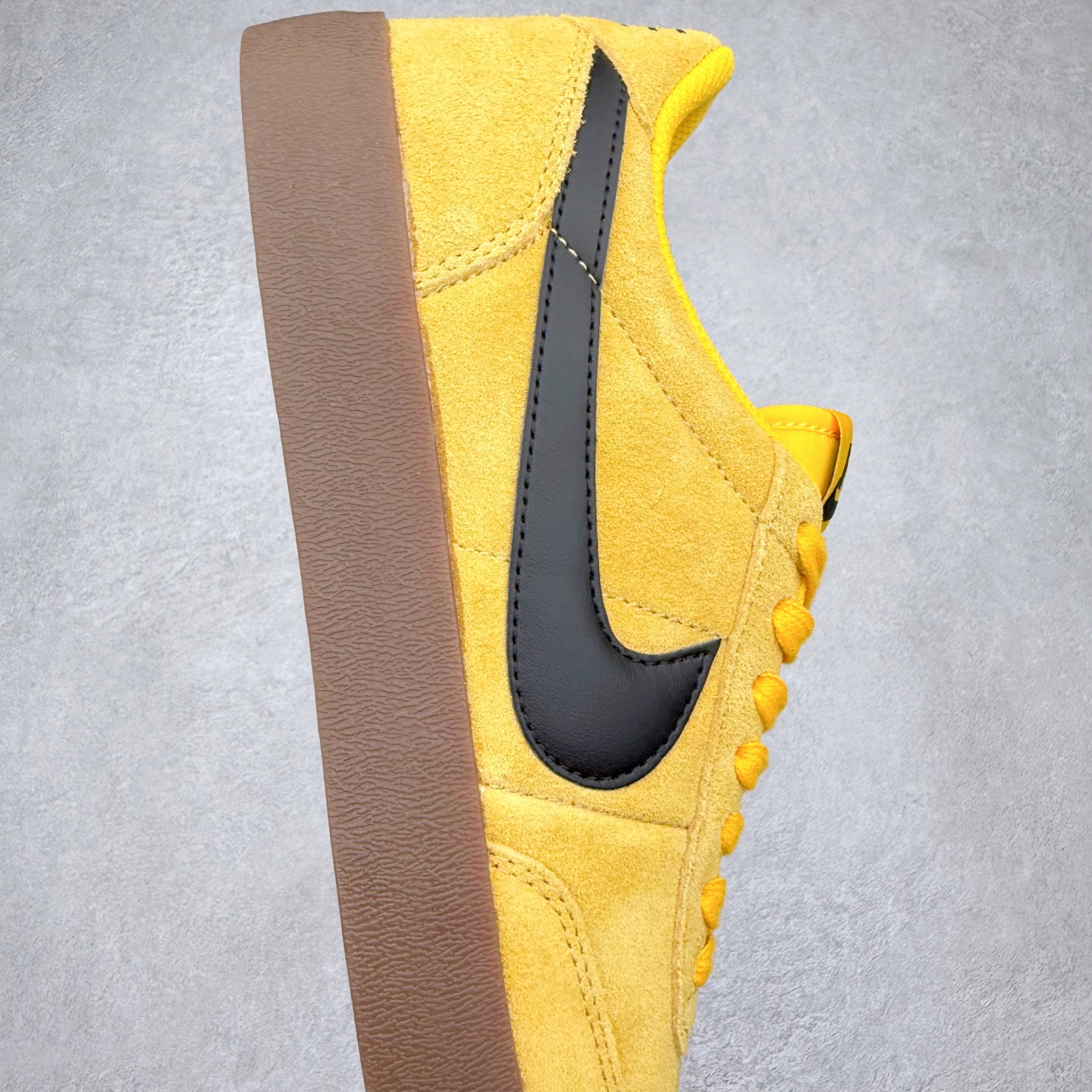 图片[6]-J.Crew x NK Killshot II Leather 联名复古板鞋 FQ8903-700 采用米白色皮革制作鞋身 Swoosh 点缀其中 最后搭载棕色生胶大底 流露出满满的复古气气息 尺码：36 36.5 37.5 38 38.5 39 40 40.5 41 42 42.5 43 44 44.5 45-选品中心