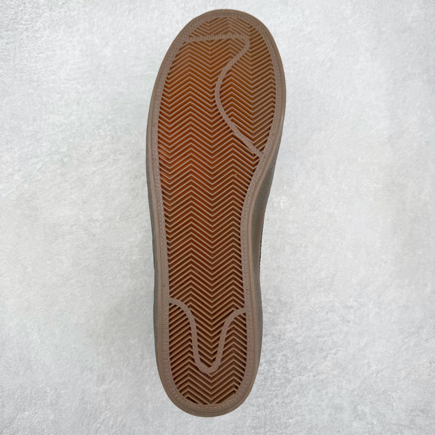 图片[9]-J.Crew x NK Killshot II Leather 联名复古板鞋 FQ8903-700 采用米白色皮革制作鞋身 Swoosh 点缀其中 最后搭载棕色生胶大底 流露出满满的复古气气息 尺码：36 36.5 37.5 38 38.5 39 40 40.5 41 42 42.5 43 44 44.5 45-选品中心