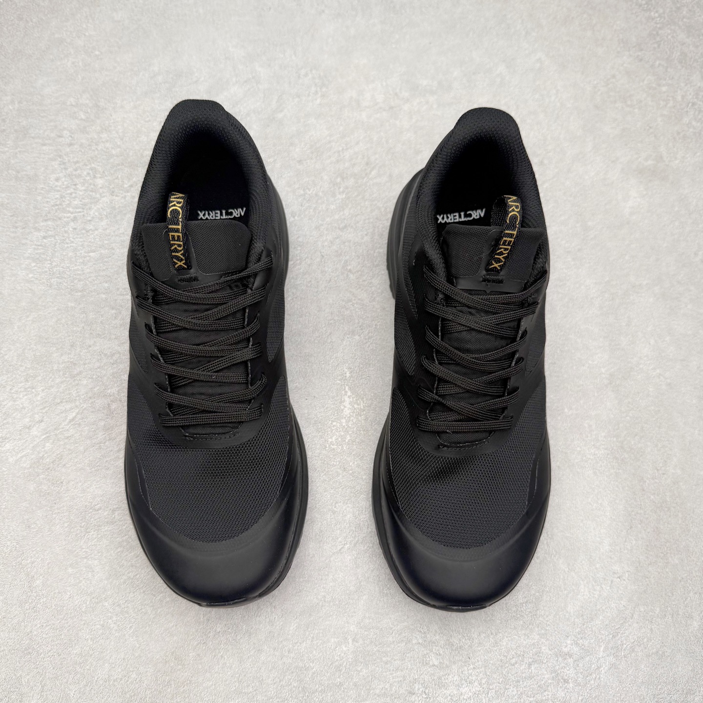 图片[2]-Arcteryx Norvan LD 3 始祖鸟舒适柔软防滑耐磨低帮越野跑步鞋 Arcteryx中文名始祖鸟 加拿大户外服饰品牌 1989年创立于加拿大温哥华 始祖鸟来自加拿大海岸山脉 植根高山的专业户外品牌 始终秉承对精湛设计和工艺孜孜以求的准则 从1989年创立至今 Arcteryx始终不断在产品设计与做工上不惜工本 以满足始祖鸟的标准 品质、设计以及精简的理念造就了其良好的性能 并能满足严苛环境下的使用需求 尺码：36 37 38 39 40 41 42 43 44-选品中心