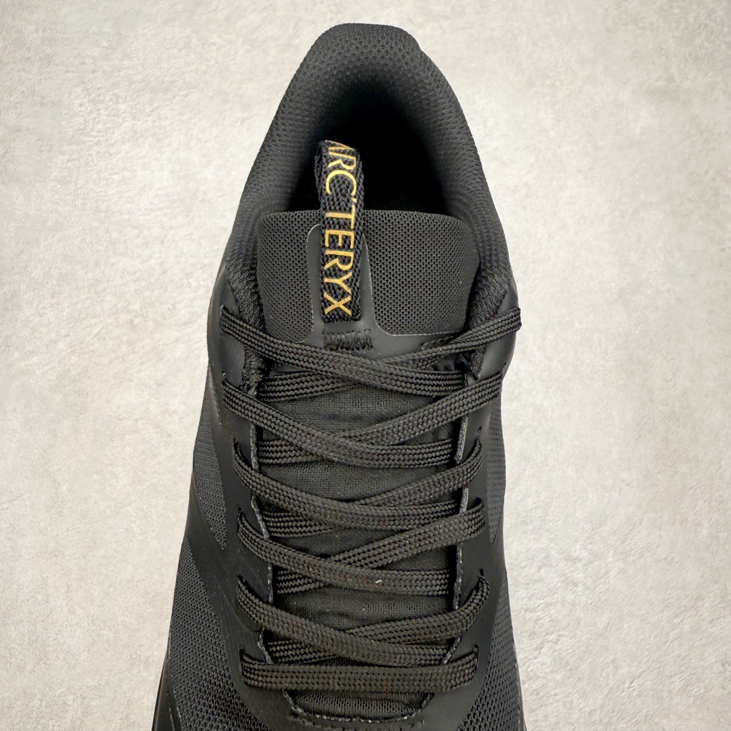 图片[5]-Arcteryx Norvan LD 3 始祖鸟舒适柔软防滑耐磨低帮越野跑步鞋 Arcteryx中文名始祖鸟 加拿大户外服饰品牌 1989年创立于加拿大温哥华 始祖鸟来自加拿大海岸山脉 植根高山的专业户外品牌 始终秉承对精湛设计和工艺孜孜以求的准则 从1989年创立至今 Arcteryx始终不断在产品设计与做工上不惜工本 以满足始祖鸟的标准 品质、设计以及精简的理念造就了其良好的性能 并能满足严苛环境下的使用需求 尺码：36 37 38 39 40 41 42 43 44-选品中心