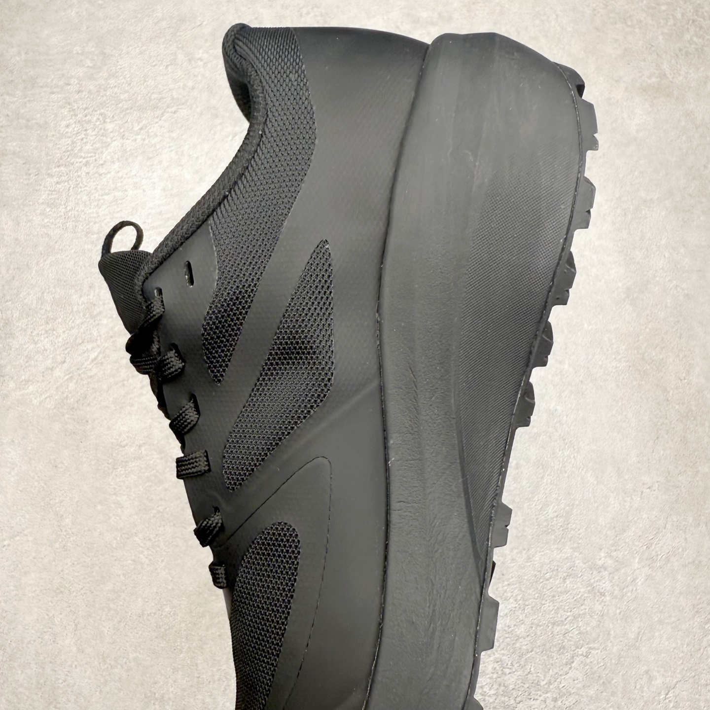 图片[7]-Arcteryx Norvan LD 3 始祖鸟舒适柔软防滑耐磨低帮越野跑步鞋 Arcteryx中文名始祖鸟 加拿大户外服饰品牌 1989年创立于加拿大温哥华 始祖鸟来自加拿大海岸山脉 植根高山的专业户外品牌 始终秉承对精湛设计和工艺孜孜以求的准则 从1989年创立至今 Arcteryx始终不断在产品设计与做工上不惜工本 以满足始祖鸟的标准 品质、设计以及精简的理念造就了其良好的性能 并能满足严苛环境下的使用需求 尺码：36 37 38 39 40 41 42 43 44-选品中心