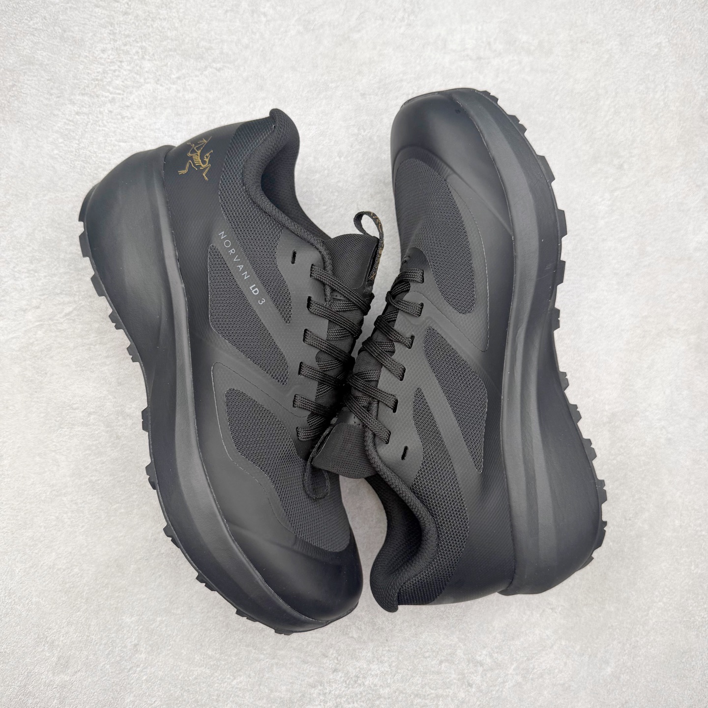 图片[3]-Arcteryx Norvan LD 3 始祖鸟舒适柔软防滑耐磨低帮越野跑步鞋 Arcteryx中文名始祖鸟 加拿大户外服饰品牌 1989年创立于加拿大温哥华 始祖鸟来自加拿大海岸山脉 植根高山的专业户外品牌 始终秉承对精湛设计和工艺孜孜以求的准则 从1989年创立至今 Arcteryx始终不断在产品设计与做工上不惜工本 以满足始祖鸟的标准 品质、设计以及精简的理念造就了其良好的性能 并能满足严苛环境下的使用需求 尺码：36 37 38 39 40 41 42 43 44-选品中心