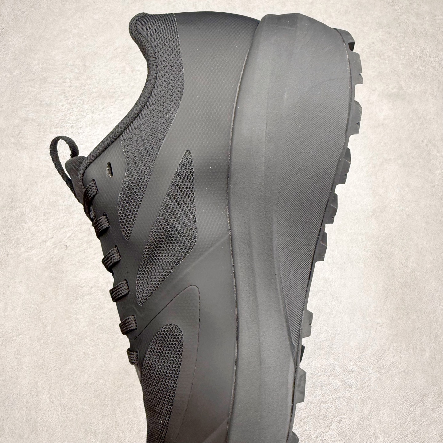 图片[7]-Arcteryx Norvan LD 3 始祖鸟舒适柔软防滑耐磨低帮越野跑步鞋 Arcteryx中文名始祖鸟 加拿大户外服饰品牌 1989年创立于加拿大温哥华 始祖鸟来自加拿大海岸山脉 植根高山的专业户外品牌 始终秉承对精湛设计和工艺孜孜以求的准则 从1989年创立至今 Arcteryx始终不断在产品设计与做工上不惜工本 以满足始祖鸟的标准 品质、设计以及精简的理念造就了其良好的性能 并能满足严苛环境下的使用需求 尺码：36 37 38 39 40 41 42 43 44-选品中心