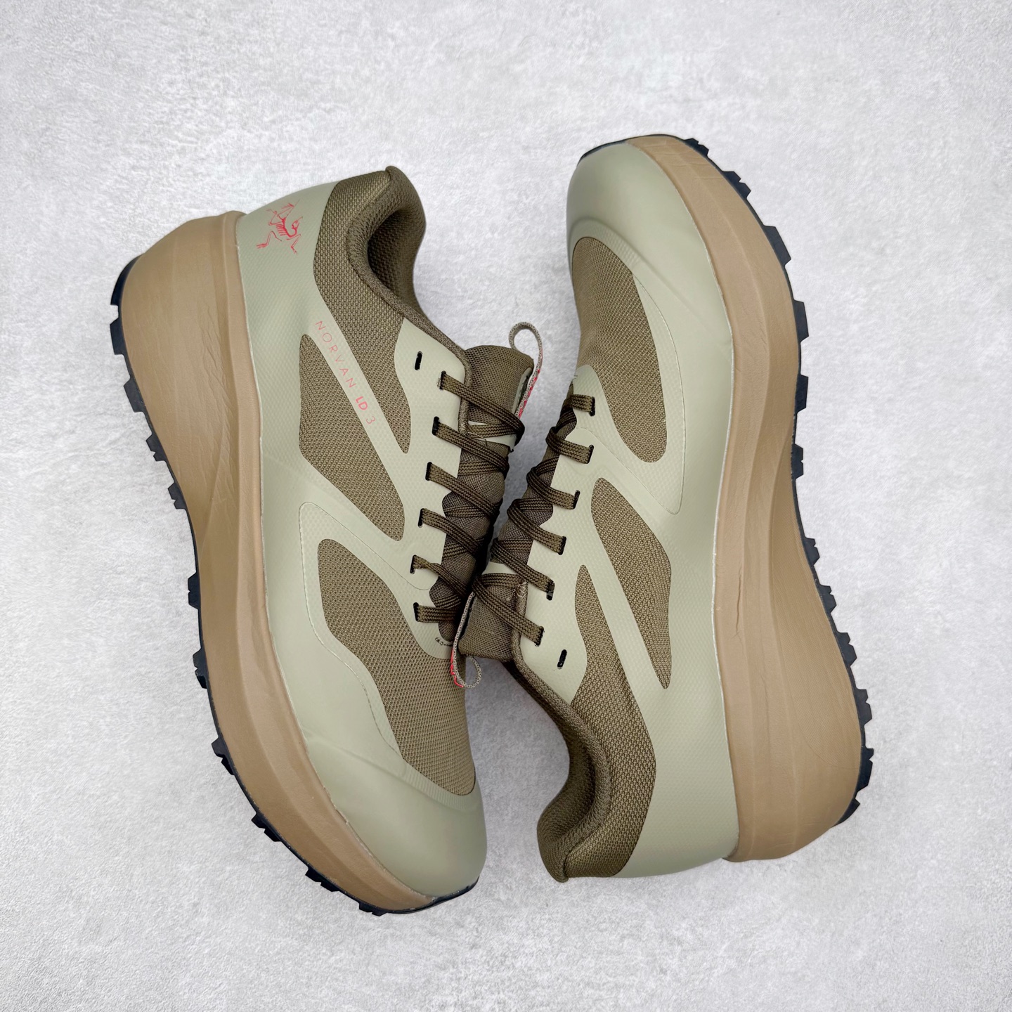 图片[3]-Arcteryx Norvan LD 3 始祖鸟舒适柔软防滑耐磨低帮越野跑步鞋 Arcteryx中文名始祖鸟 加拿大户外服饰品牌 1989年创立于加拿大温哥华 始祖鸟来自加拿大海岸山脉 植根高山的专业户外品牌 始终秉承对精湛设计和工艺孜孜以求的准则 从1989年创立至今 Arcteryx始终不断在产品设计与做工上不惜工本 以满足始祖鸟的标准 品质、设计以及精简的理念造就了其良好的性能 并能满足严苛环境下的使用需求 尺码：36 37 38 39 40 41 42 43 44-选品中心