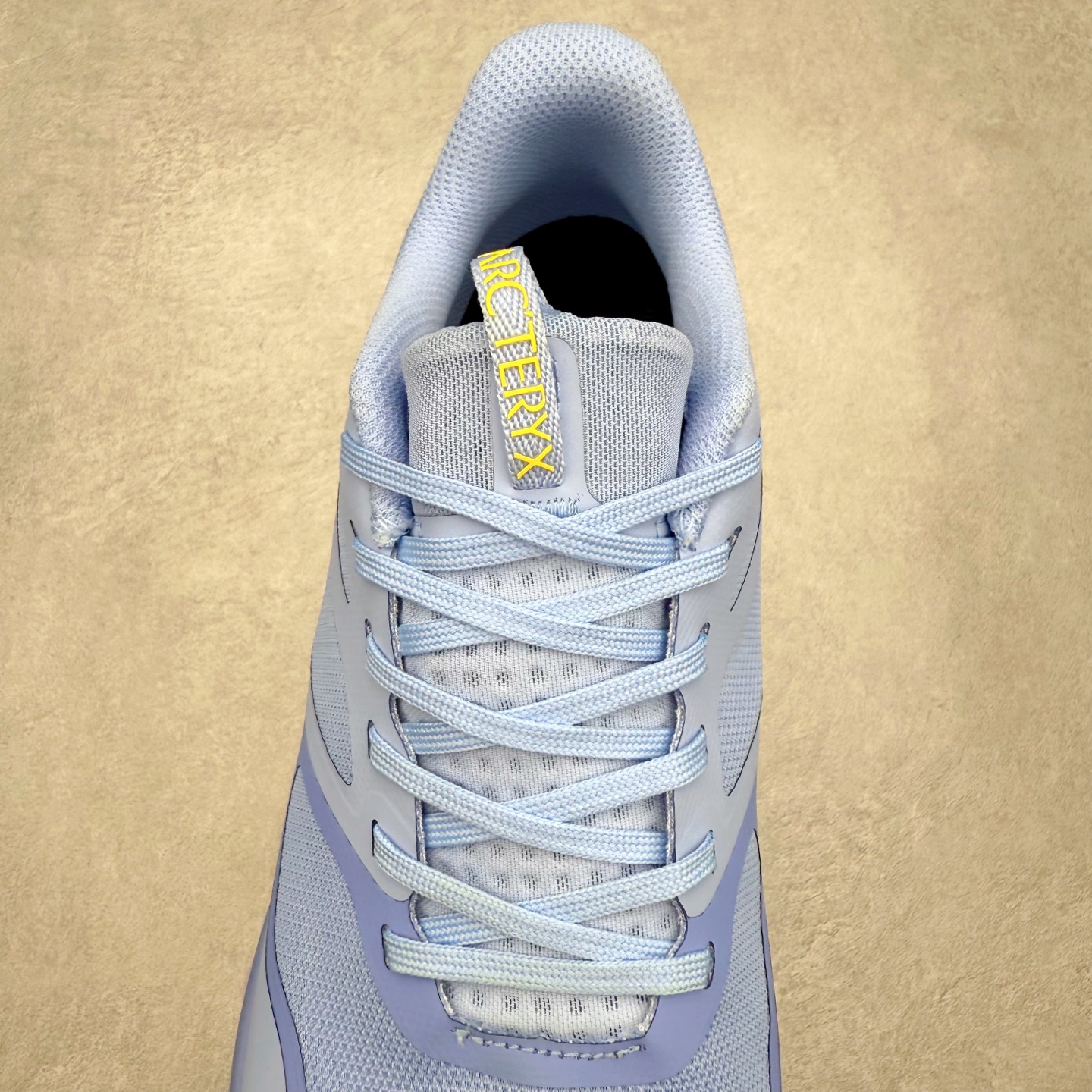 图片[5]-Arcteryx Norvan LD 3 始祖鸟舒适柔软防滑耐磨低帮越野跑步鞋 Arcteryx中文名始祖鸟 加拿大户外服饰品牌 1989年创立于加拿大温哥华 始祖鸟来自加拿大海岸山脉 植根高山的专业户外品牌 始终秉承对精湛设计和工艺孜孜以求的准则 从1989年创立至今 Arcteryx始终不断在产品设计与做工上不惜工本 以满足始祖鸟的标准 品质、设计以及精简的理念造就了其良好的性能 并能满足严苛环境下的使用需求 尺码：36 37 38 39 40 41 42 43 44-选品中心