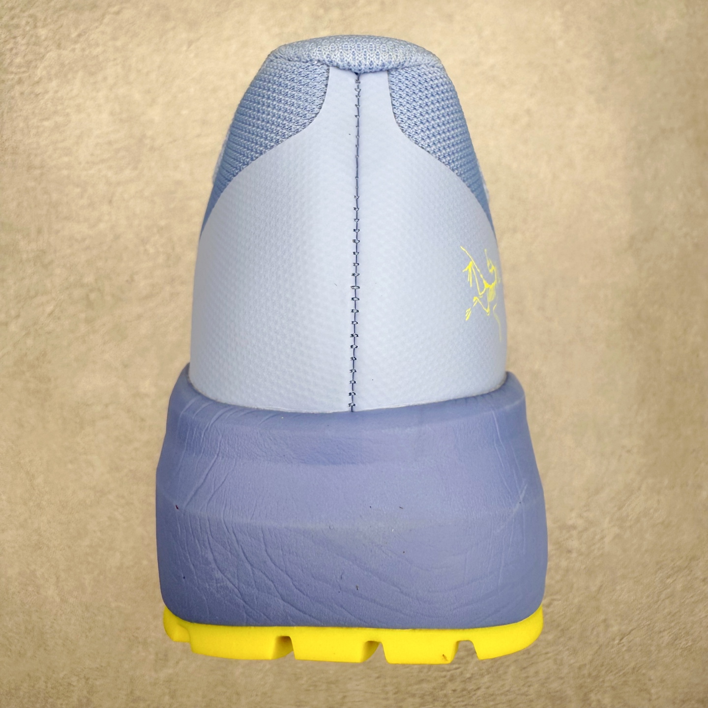 图片[8]-Arcteryx Norvan LD 3 始祖鸟舒适柔软防滑耐磨低帮越野跑步鞋 Arcteryx中文名始祖鸟 加拿大户外服饰品牌 1989年创立于加拿大温哥华 始祖鸟来自加拿大海岸山脉 植根高山的专业户外品牌 始终秉承对精湛设计和工艺孜孜以求的准则 从1989年创立至今 Arcteryx始终不断在产品设计与做工上不惜工本 以满足始祖鸟的标准 品质、设计以及精简的理念造就了其良好的性能 并能满足严苛环境下的使用需求 尺码：36 37 38 39 40 41 42 43 44-选品中心