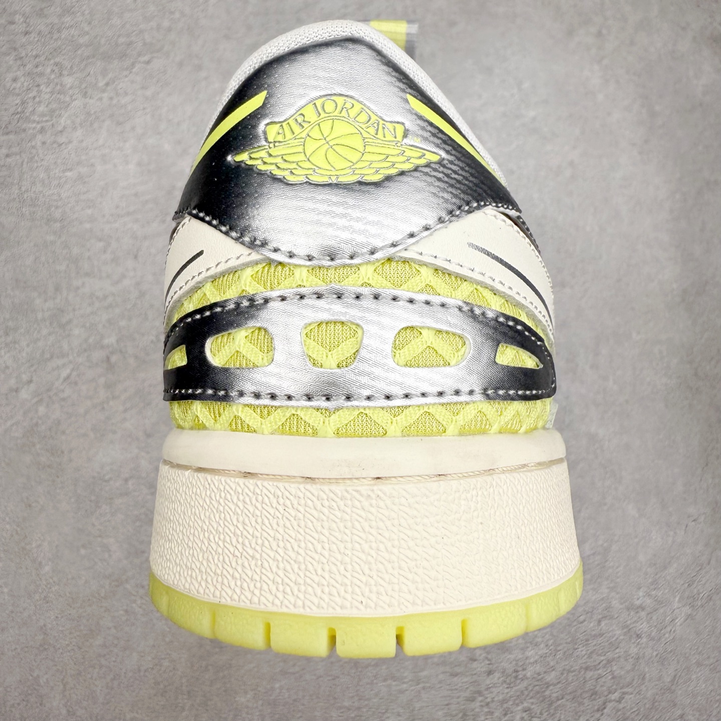 图片[8]-Jordan Air Jordan AJ1 Method of Make V3 百搭舒适 耐磨透气低帮复古篮球鞋 实拍调校N版已经零色差零失真 百分百还原实物色彩所见即所得 不存在货不对板色差等低级问题 选购参考实物拍摄 不混卖不参货 只用心做好货严格选品 承诺混一赔十 尺码：36 36.5 37.5 38 38.5 39 40 40.5 41 42 42.5 43 44 44.5 45-选品中心