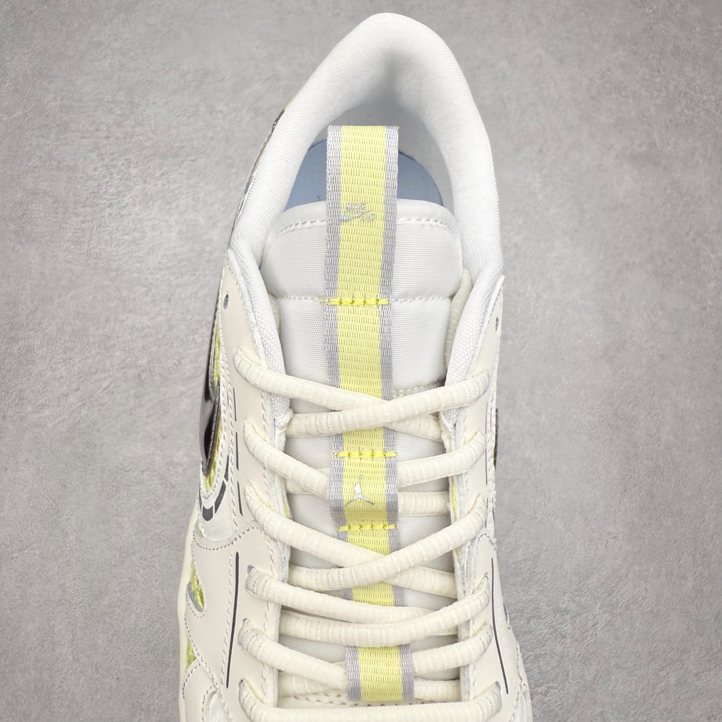 图片[5]-Jordan Air Jordan AJ1 Method of Make V3 百搭舒适 耐磨透气低帮复古篮球鞋 实拍调校N版已经零色差零失真 百分百还原实物色彩所见即所得 不存在货不对板色差等低级问题 选购参考实物拍摄 不混卖不参货 只用心做好货严格选品 承诺混一赔十 尺码：36 36.5 37.5 38 38.5 39 40 40.5 41 42 42.5 43 44 44.5 45-选品中心