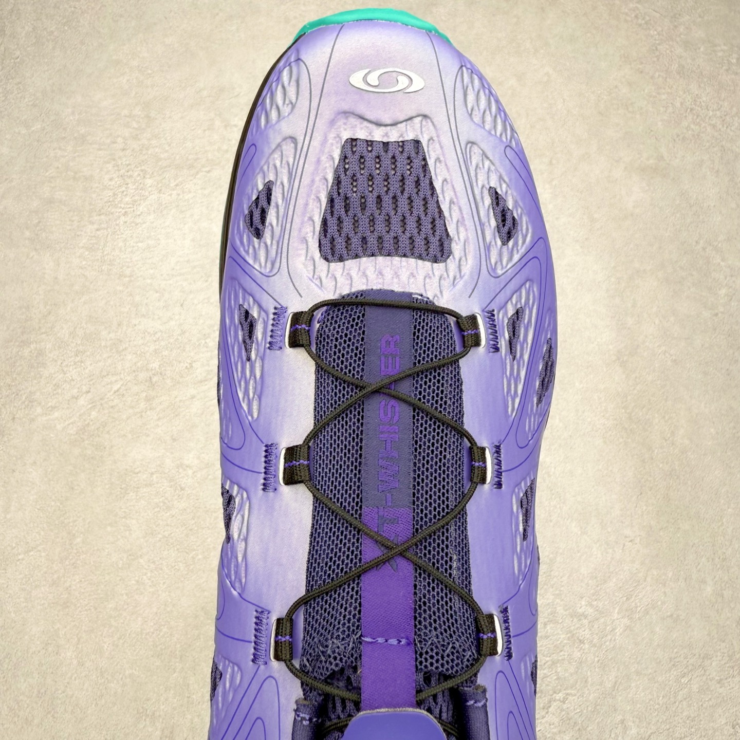 图片[4]-＃HP SALOMON XT-WHISPER 萨洛蒙圆头防滑耐磨低帮休闲越野训练城市通勤跑步鞋 男女同款 浅棕色 纯原外贸平台特供订单 耗时半年巨作 全套原纸板楦头开发 原厂特供网布配套加持 确保原汁原味 完美呈现版型 原档数据独家私模五层组合大底 男女鞋同步官方开发至46.5 原装Ortholite轻量化鞋垫 中底布带钢印编号 原厂TPU锁扣 进口港宝加持 后跟自然饱满 还原公司包裹性 鞋面以“锯齿”状的包裹系统呈现 在基色底之下加入了各种色点缀 将公司的最新技术和时尚前卫的造型融入耐用的长跑款式中 鞋面由 TPU 薄膜制成 并焊接在高耐磨网眼上 使其既时尚又坚固 由 ACS底盘支撑 可增强稳定性和支撑力 以及由橡胶凸耳 Contragrip外底覆盖的 EVA 缓冲中底 旨在应对崎岖的地形 鞋舌上的彩色Salomon 标签、Quicklace 系统以及鞋头、鞋舌和鞋跟上的附加品牌使细节更加完美 让穿着者可以轻松驾驭户外与通勤下的任何运动生活场景 无缝鞋身户外随意纵横 颜值与脚感兼备 出街通勤 绝对非常吸睛 你值得拥有 尺码：36 36.5 37.5 38 38.5 39 40 40.5 41 42 42.5 43 44 44.5 45 46 46.5 注意：偏小1码-选品中心