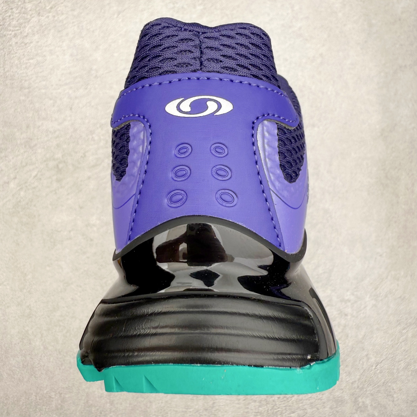 图片[8]-＃HP SALOMON XT-WHISPER 萨洛蒙圆头防滑耐磨低帮休闲越野训练城市通勤跑步鞋 男女同款 浅棕色 纯原外贸平台特供订单 耗时半年巨作 全套原纸板楦头开发 原厂特供网布配套加持 确保原汁原味 完美呈现版型 原档数据独家私模五层组合大底 男女鞋同步官方开发至46.5 原装Ortholite轻量化鞋垫 中底布带钢印编号 原厂TPU锁扣 进口港宝加持 后跟自然饱满 还原公司包裹性 鞋面以“锯齿”状的包裹系统呈现 在基色底之下加入了各种色点缀 将公司的最新技术和时尚前卫的造型融入耐用的长跑款式中 鞋面由 TPU 薄膜制成 并焊接在高耐磨网眼上 使其既时尚又坚固 由 ACS底盘支撑 可增强稳定性和支撑力 以及由橡胶凸耳 Contragrip外底覆盖的 EVA 缓冲中底 旨在应对崎岖的地形 鞋舌上的彩色Salomon 标签、Quicklace 系统以及鞋头、鞋舌和鞋跟上的附加品牌使细节更加完美 让穿着者可以轻松驾驭户外与通勤下的任何运动生活场景 无缝鞋身户外随意纵横 颜值与脚感兼备 出街通勤 绝对非常吸睛 你值得拥有 尺码：36 36.5 37.5 38 38.5 39 40 40.5 41 42 42.5 43 44 44.5 45 46 46.5 注意：偏小1码-选品中心