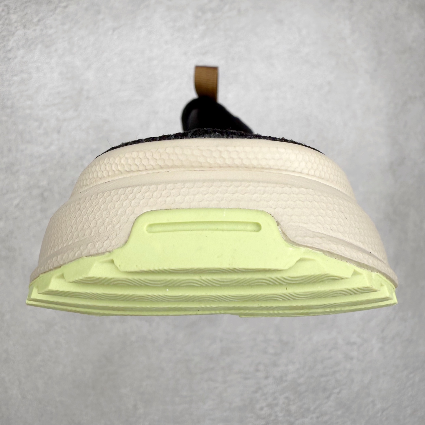 图片[8]-＃HP SALOMON萨洛蒙 RX Slide 3.0 CANVAS 舒适柔软 防滑包头拖鞋 男女同款 SALOMON诞生于1947年的法国阿尔卑斯山区，全球知名的户外运动品牌。一直致力于推动滑雪、越野跑等山地运动的发展及产品的进步。其产品设计致力于追求创新和发掘产品的性能极限，帮助喜欢自由的人在山地间不断挑战自我。实拍调校N版已经零色差零失真 百分百还原实物色彩所见即所得 不存在货不对板色差等低级问题 选购参考实物拍摄 不混卖不参货 只用心做好货严格选品 承诺混一赔十 尺码：36 36.5 37.5 38 38.5 39 40 40.5 41 42 42.5 43 44 44.5 45-选品中心