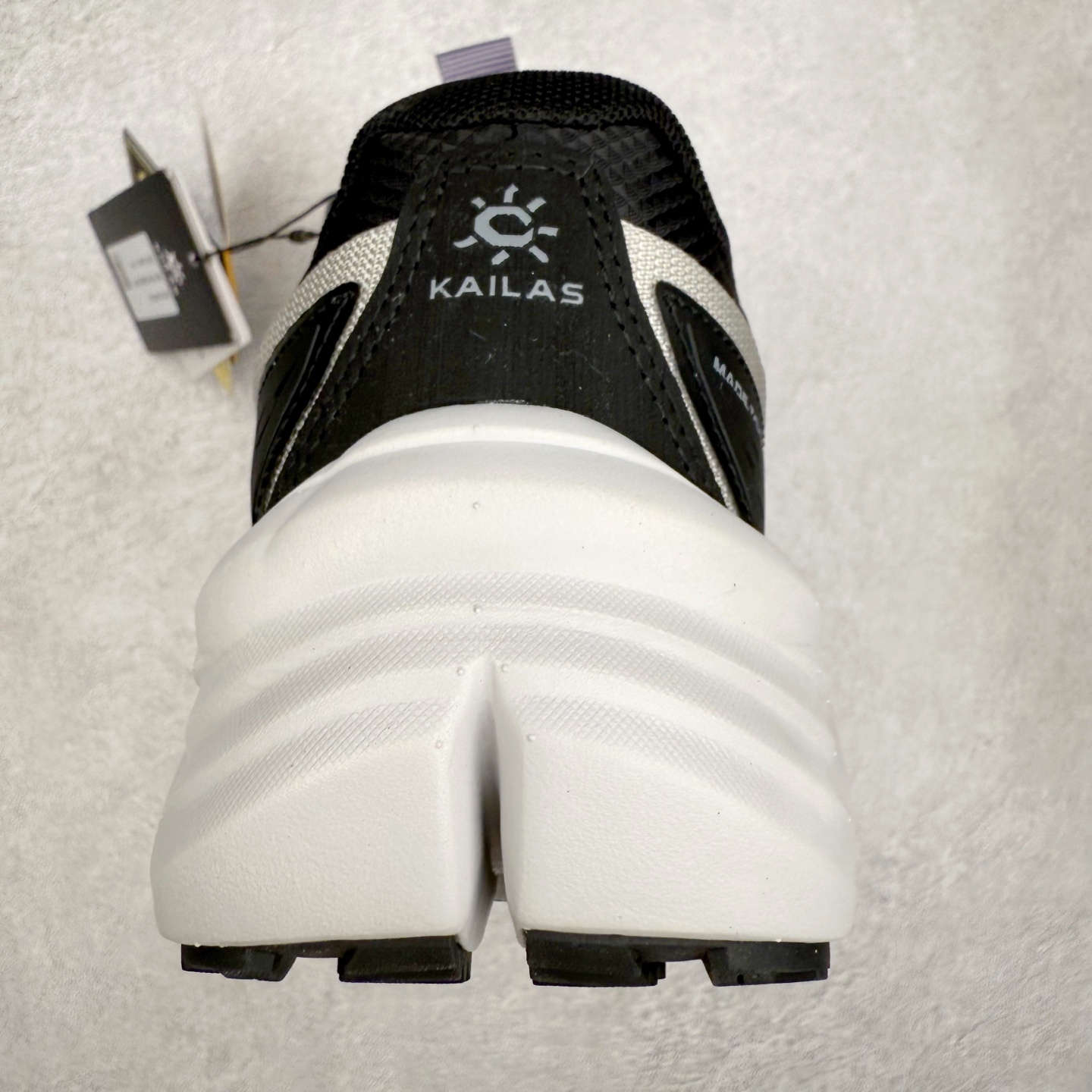 图片[8]-凯乐石 KAILAS 山行2代 GTX 25款舒适缓冲徒步 织物TPU减震防滑透气包裹性轻便低帮超强抓地力越野跑步鞋 KAILAS凯乐石品牌是全球三大全系攀登品牌之一，于2003年创立于中国广州，致力于为有攀登梦想的户外运动员及爱好者，研发制造功能性专业装备，满足他们在极限环境下安全舒适的需求，凯乐石专注于科技面料的开发及专业功能设计，产品线覆盖登山、攀岩、徒步、越野跑山、露营、旅行等多项户外运动，通过运动员的测试反馈，不断进化迭代，产品荣获国内外大奖71座，发明专利21个，更突破性的自主研发攀登器械，打造出中国的攀登硬实力。实拍调校N版已经零色差零失真 百分百还原实物色彩所见即所得 不存在货不对板色差等低级问题 选购参考实物拍摄 不混卖不参货 只用心做好货严格选品 承诺混一赔十 尺码：36 36.5 37.5 38 38.5 39 40 40.5 41 42 42.5 43 44 44.5 45-选品中心