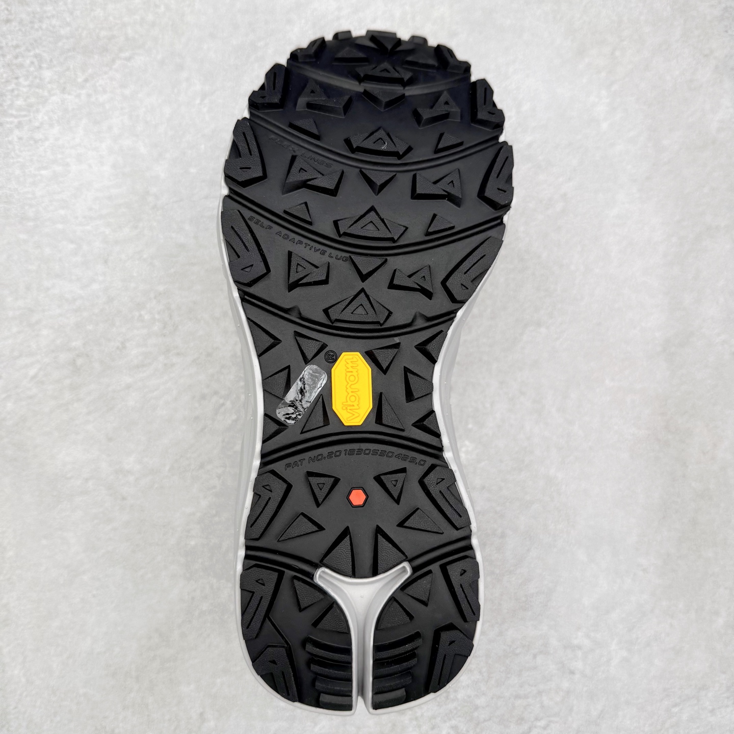 图片[9]-凯乐石 KAILAS 山行2代 GTX 25款舒适缓冲徒步 织物TPU减震防滑透气包裹性轻便低帮超强抓地力越野跑步鞋 KAILAS凯乐石品牌是全球三大全系攀登品牌之一，于2003年创立于中国广州，致力于为有攀登梦想的户外运动员及爱好者，研发制造功能性专业装备，满足他们在极限环境下安全舒适的需求，凯乐石专注于科技面料的开发及专业功能设计，产品线覆盖登山、攀岩、徒步、越野跑山、露营、旅行等多项户外运动，通过运动员的测试反馈，不断进化迭代，产品荣获国内外大奖71座，发明专利21个，更突破性的自主研发攀登器械，打造出中国的攀登硬实力。实拍调校N版已经零色差零失真 百分百还原实物色彩所见即所得 不存在货不对板色差等低级问题 选购参考实物拍摄 不混卖不参货 只用心做好货严格选品 承诺混一赔十 尺码：36 36.5 37.5 38 38.5 39 40 40.5 41 42 42.5 43 44 44.5 45-选品中心