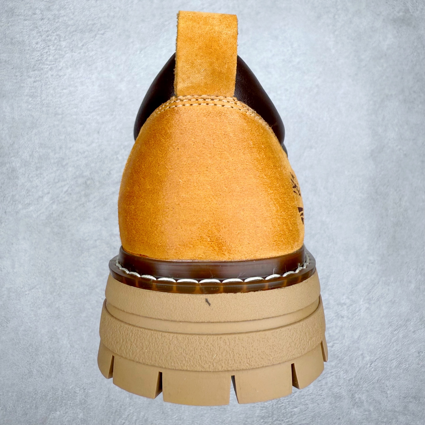 图片[8]-Timberland 天伯伦/添柏岚经典款 户外低帮工装休闲鞋 经典再造 全新升级 广东大厂品质 原盒原包装 面料采用意大利🇮🇹顶级磨砂牛皮 搭配防臭防腐真皮乳胶鞋垫 给您完美的穿着体验 质量考究耐穿 型男必备 专治不帅 高品质脚感一流 独家供应 尺码：39-44 (偏大一码)-选品中心