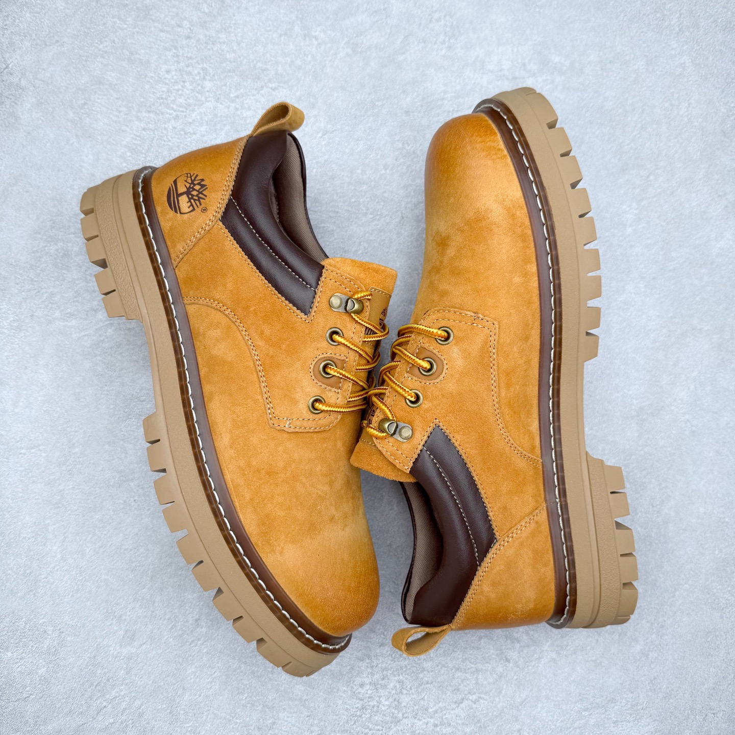 图片[3]-Timberland 天伯伦/添柏岚经典款 户外低帮工装休闲鞋 经典再造 全新升级 广东大厂品质 原盒原包装 面料采用意大利🇮🇹顶级磨砂牛皮 搭配防臭防腐真皮乳胶鞋垫 给您完美的穿着体验 质量考究耐穿 型男必备 专治不帅 高品质脚感一流 独家供应 尺码：39-44 (偏大一码)-选品中心