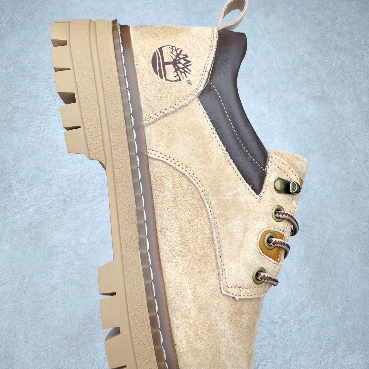 图片[6]-Timberland 天伯伦/添柏岚经典款 户外低帮工装休闲鞋 经典再造 全新升级 广东大厂品质 原盒原包装 面料采用意大利🇮🇹顶级磨砂牛皮 搭配防臭防腐真皮乳胶鞋垫 给您完美的穿着体验 质量考究耐穿 型男必备 专治不帅 高品质脚感一流 独家供应 尺码：39-44 (偏大一码)-选品中心