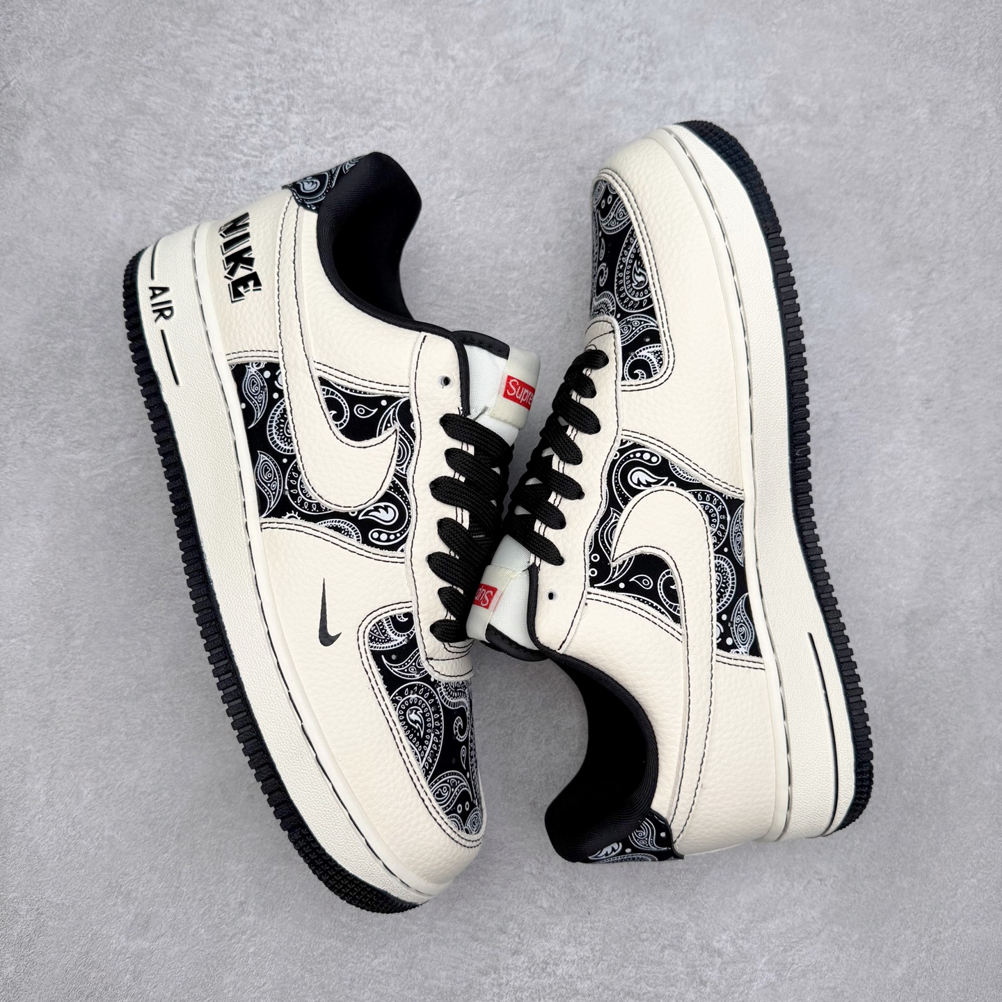 图片[3]-NK Air Force 1´07 Low 空军一号低帮百搭休闲运动板鞋 ZD1988-005 柔软、弹性十足的缓震性能和出色的中底设计 横跨复古与现代的外型结合 造就出风靡全球 三十多年的Force 1 直到今天还深受青睐 实拍调校N版已经零色差零失真 百分百还原实物色彩所见即所得 不存在货不对板色差等低级问题 选购参考实物拍摄 不混卖不参货 只用心做好货严格选品 承诺混一赔十 尺码：36 36.5 37.5 38 38.5 39 40 40.5 41 42 42.5 43 44 44.5 45-选品中心