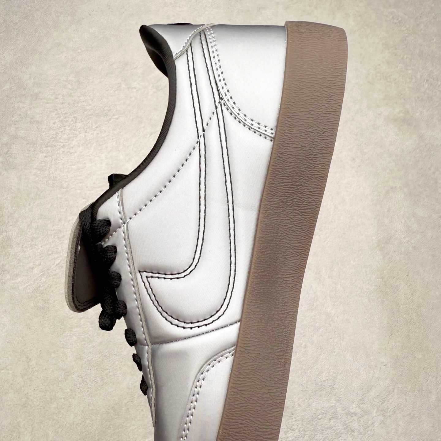 图片[7]-J.Crew x NK Killshot II Leather 联名复古板鞋 IM4842-099 采用米白色皮革制作鞋身 Swoosh 点缀其中 最后搭载棕色生胶大底 流露出满满的复古气气息 尺码：36 36.5 37.5 38 38.5 39 40 40.5 41 42 42.5 43 44 44.5 45-选品中心