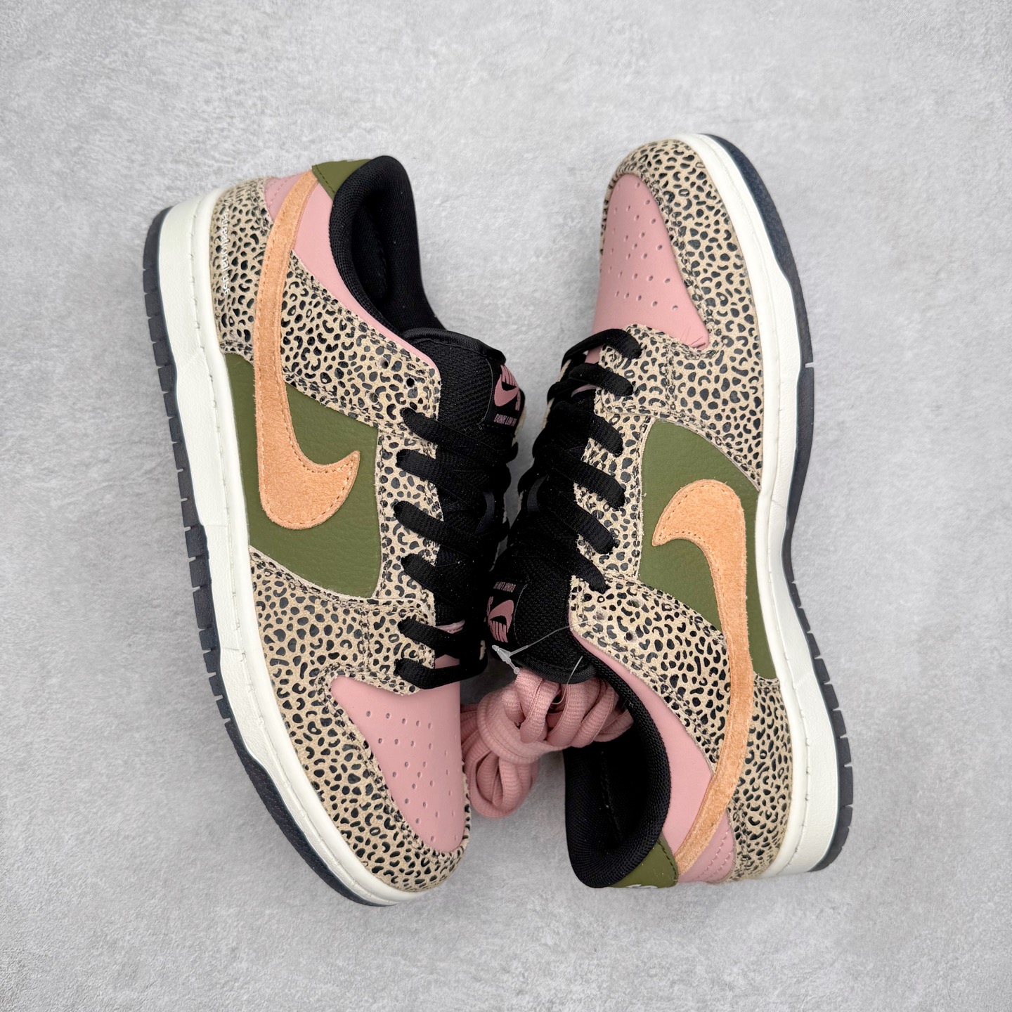 图片[3]-＃F版 Arts-Rec x NK Dunk SB Dunk Low Pro QS 柔软舒适 防滑耐磨 低帮 板鞋 男女同款 棕绿 IH3211-200 极限压缩利润空间 超乎所想的高性价比 用料绝不含糊 原盒原配 正确耐磨橡胶大底 超高清洁度 全鞋零毛边皮料切割 全套原楦原模倾力打造完美版型 尺码：36 36.5 37.5 38 38.5 39 40 40.5 41 42 42.5 43 44 44.5 45 46 47.5-选品中心