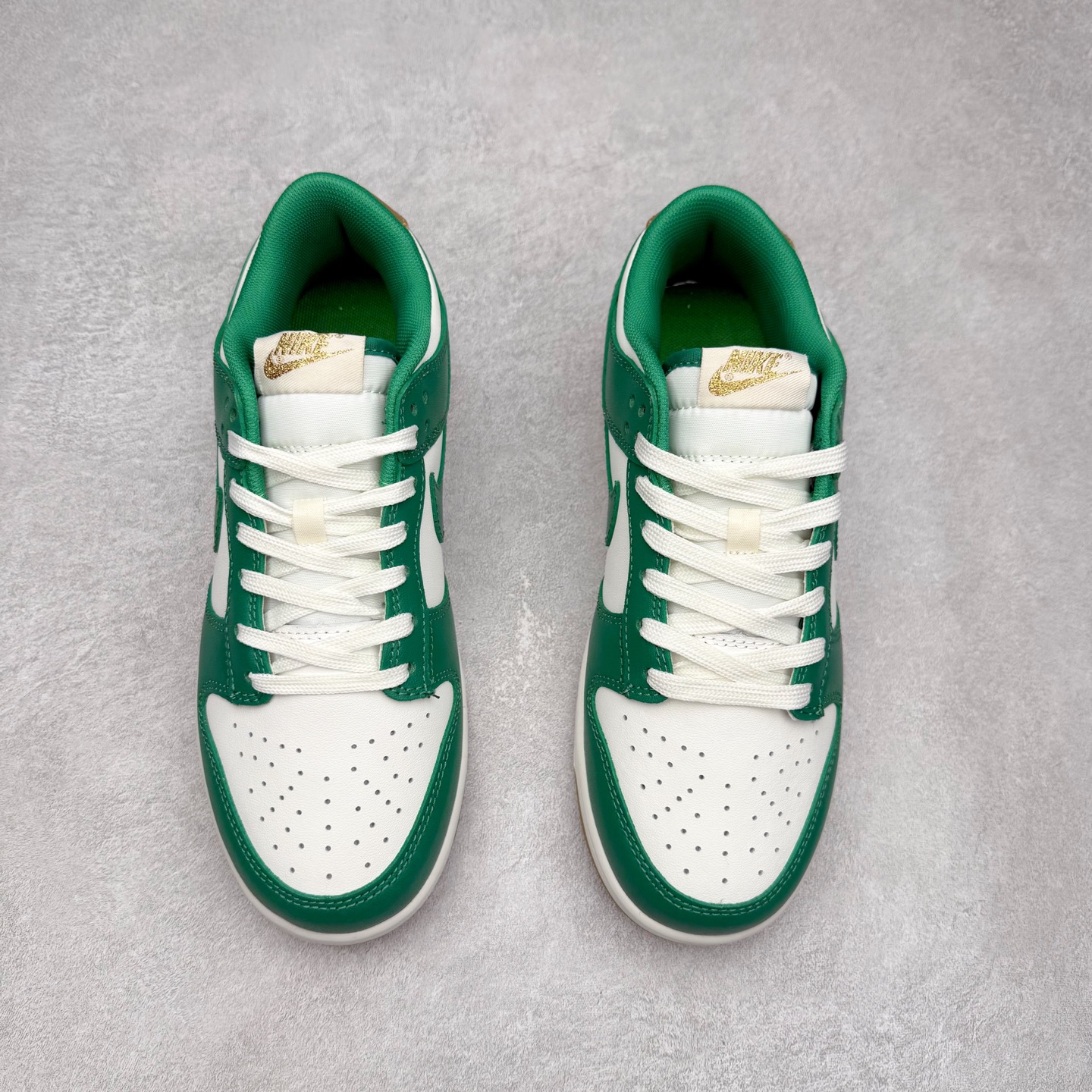 图片[2]-＃福利特价 NK SB Dunk Low 低帮系列滑板鞋 白菜价 万双库存轰炸 大厂出品 极力推荐 全套原楦原模倾力打造完美版型 独家原厂航空铝磨具打磨大底 鞋头坡度极致还原 原盒原配 尺码：36 36.5 37.5 38 38.5 39 40 40.5 41 42 42.5 43 44 44.5 45 46-选品中心