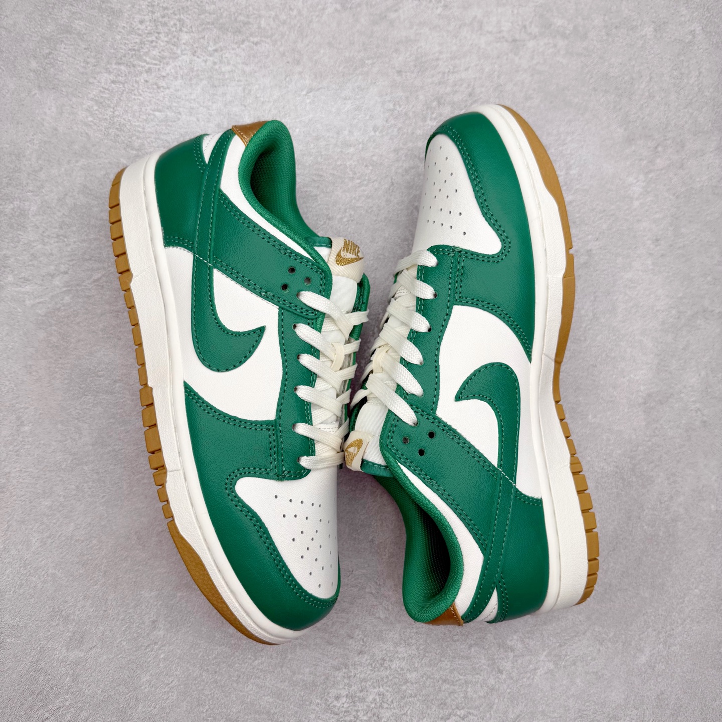 图片[3]-＃福利特价 NK SB Dunk Low 低帮系列滑板鞋 白菜价 万双库存轰炸 大厂出品 极力推荐 全套原楦原模倾力打造完美版型 独家原厂航空铝磨具打磨大底 鞋头坡度极致还原 原盒原配 尺码：36 36.5 37.5 38 38.5 39 40 40.5 41 42 42.5 43 44 44.5 45 46-选品中心